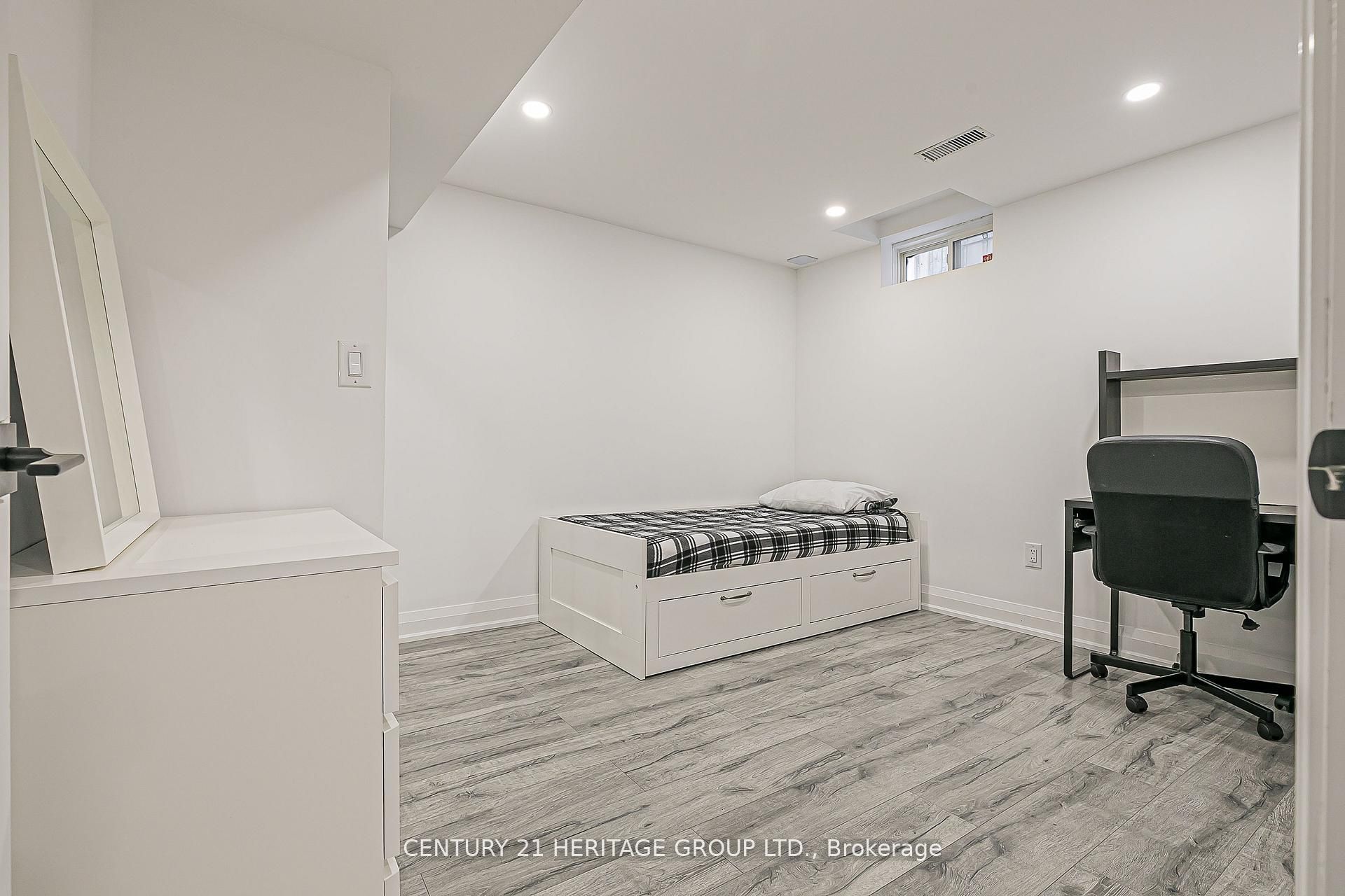 29 Eminence Road Property Photo 32