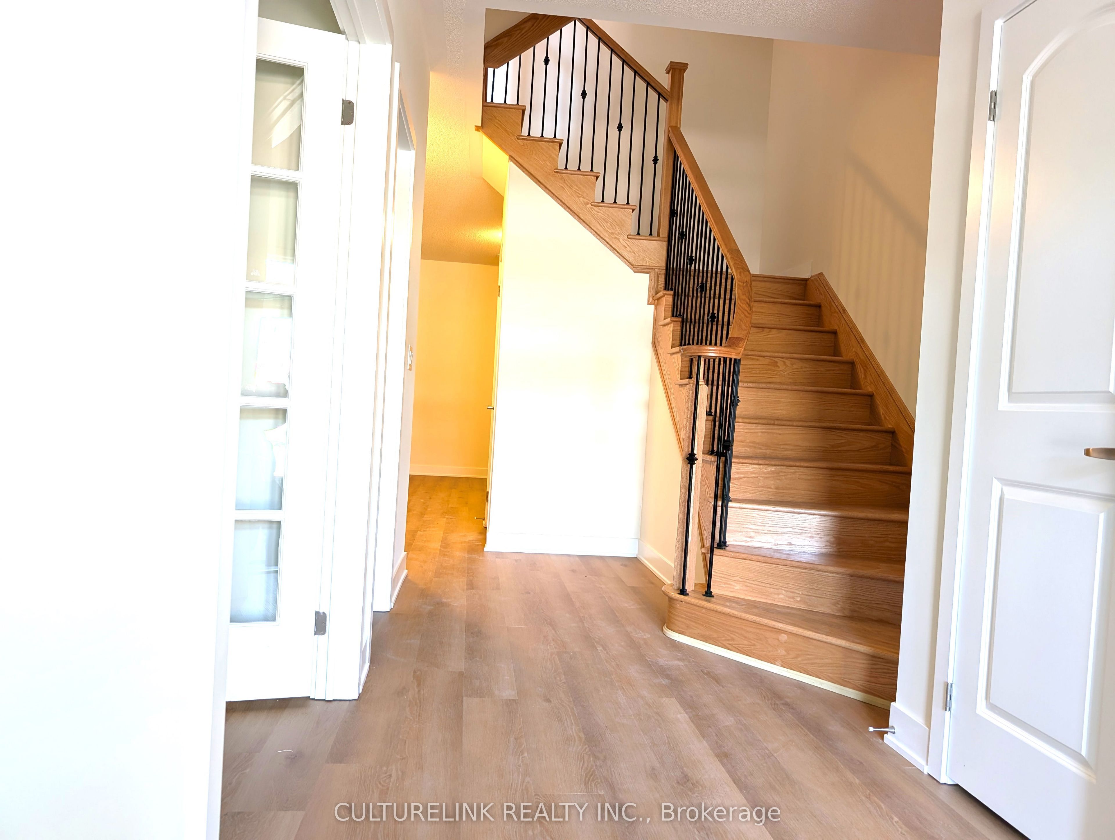 47 Mumbai Drive Property Photo 2