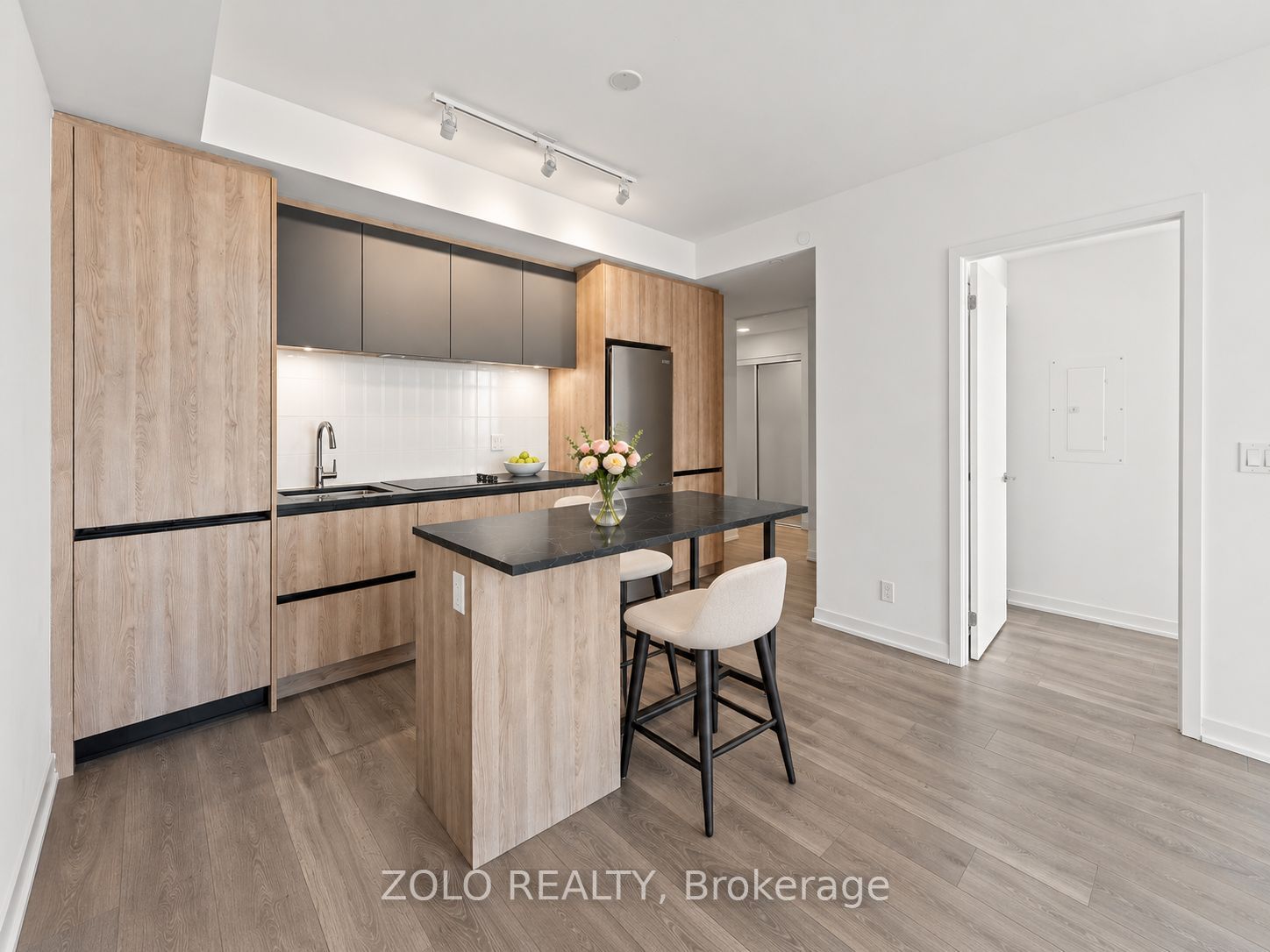 7950 Bathurst Street 1324 Property Photo 4
