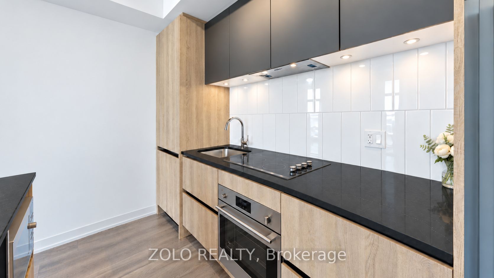 7950 Bathurst Street 1324 Property Photo 8