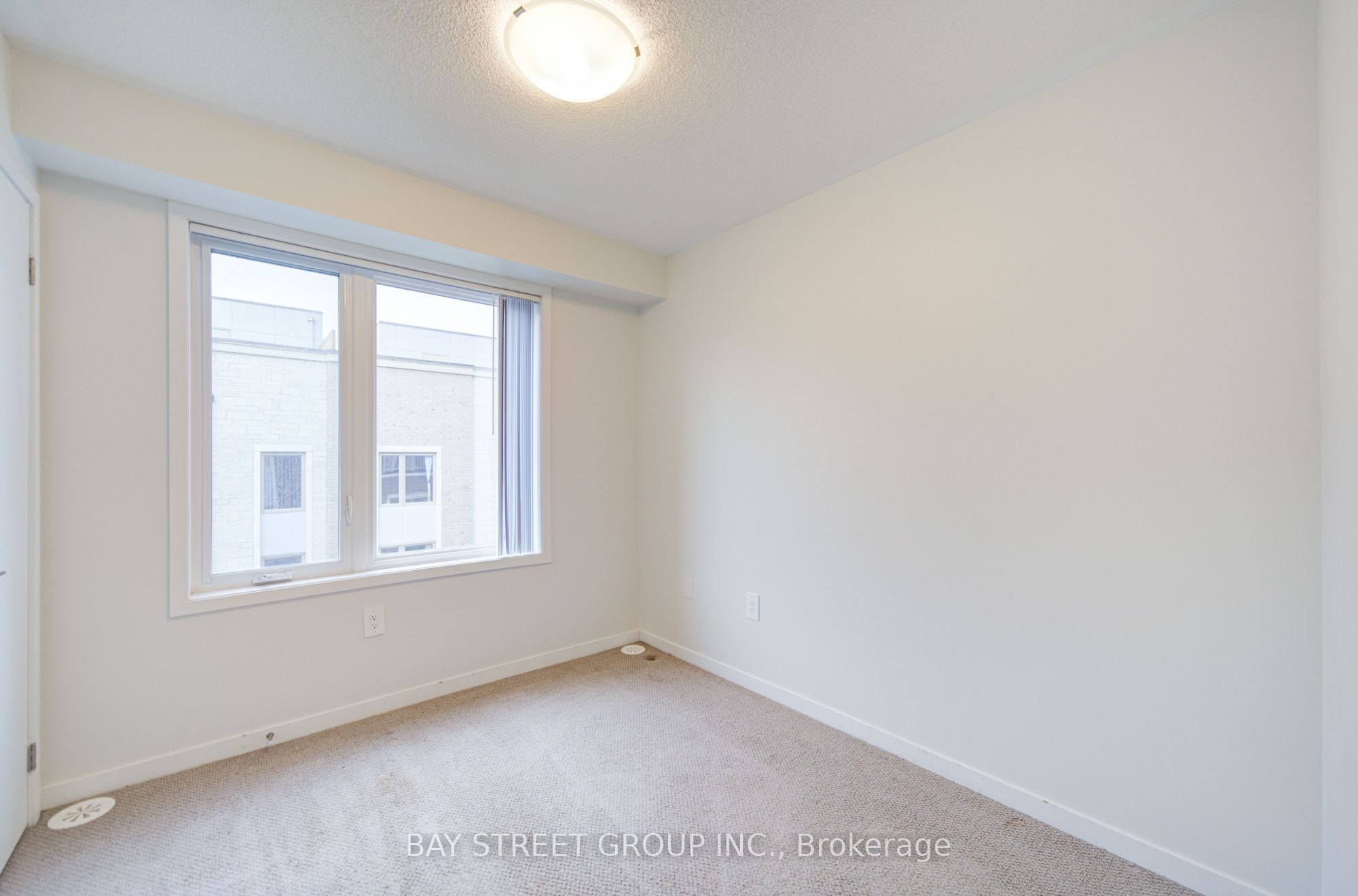 11 Honeycrisp Crescent Th3 Property Photo 22