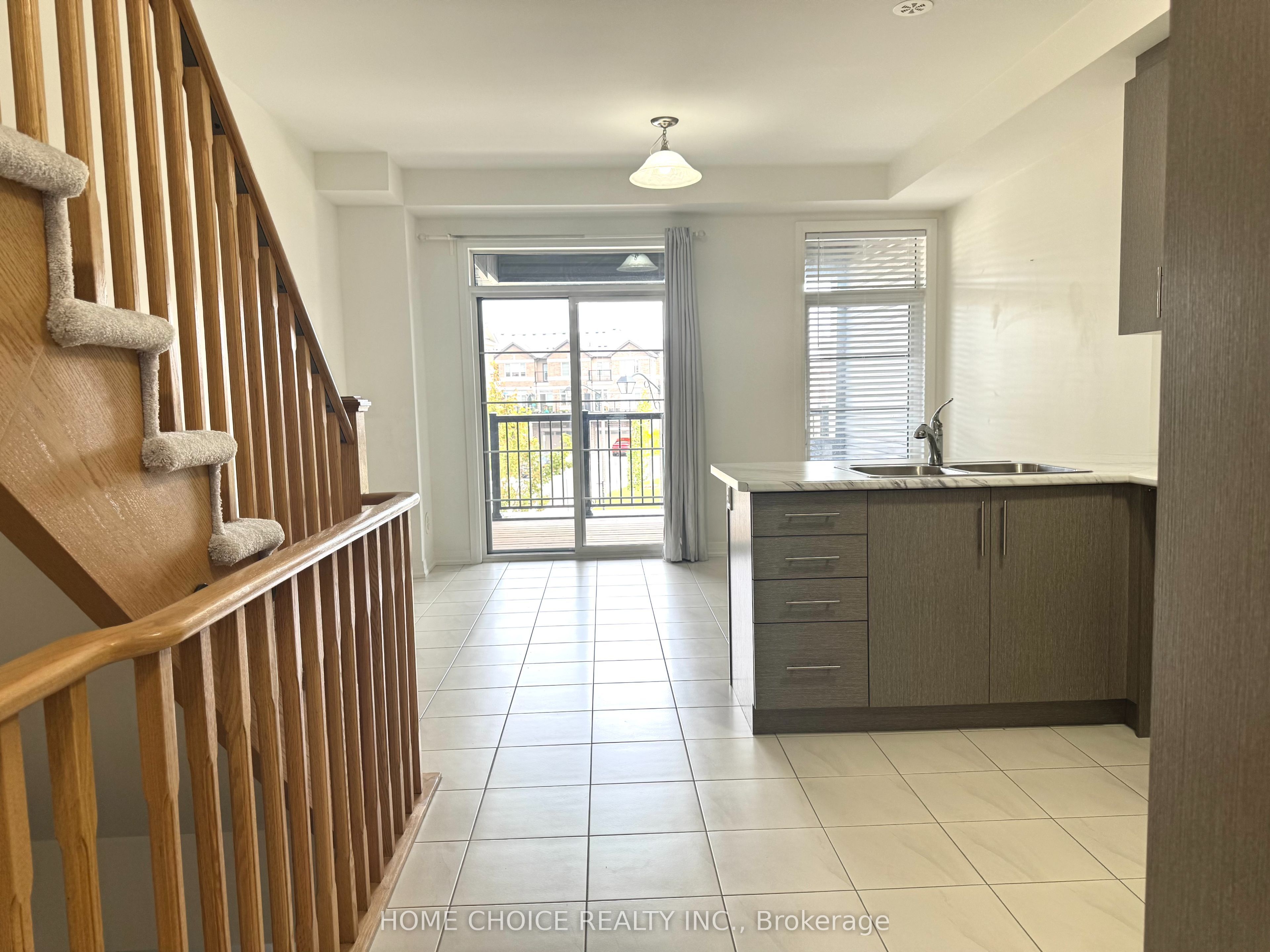 47 Saigen Lane Property Photo 8
