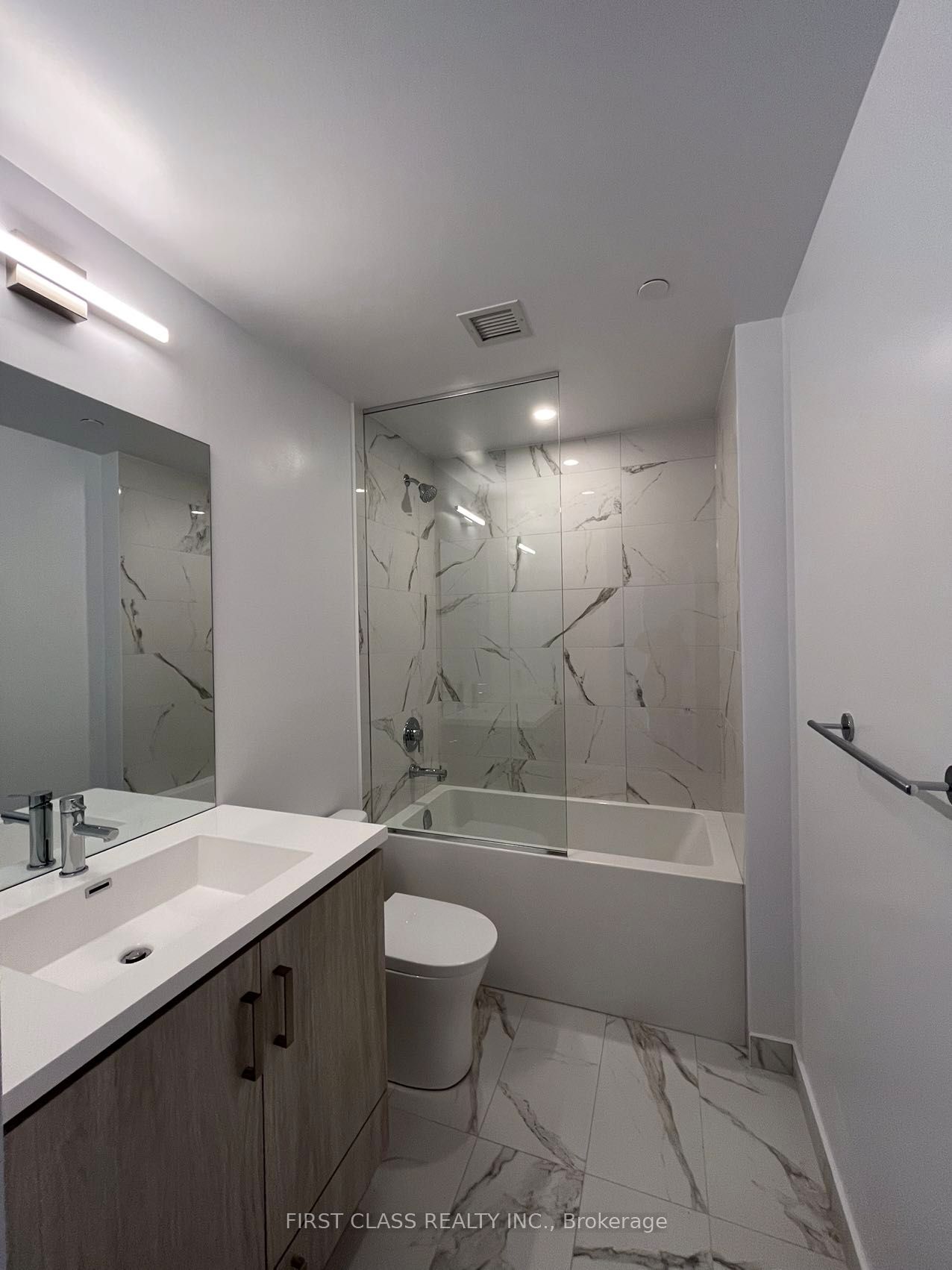 38 Honeycrisp Crescent 2012 Property Photo 10