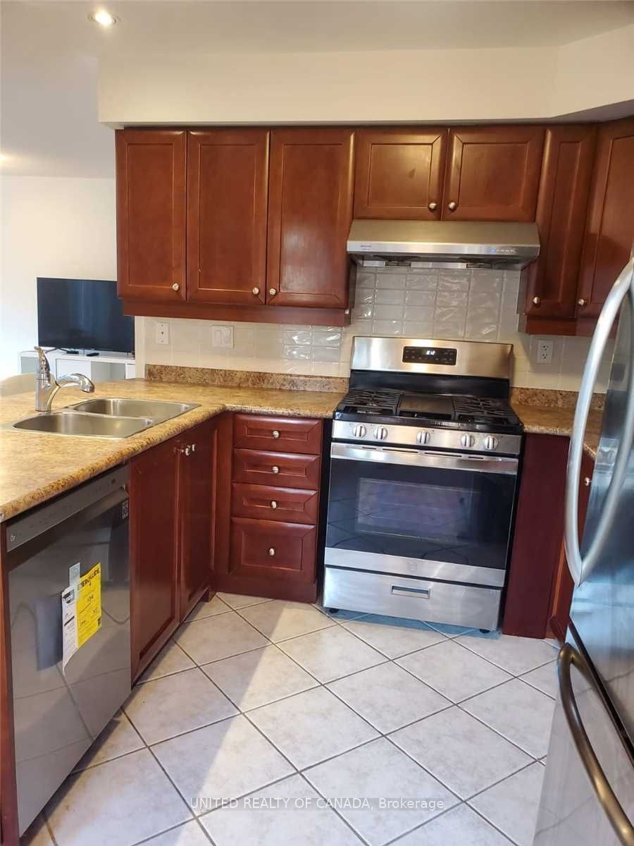 312 John Street 330 Property Photo 16