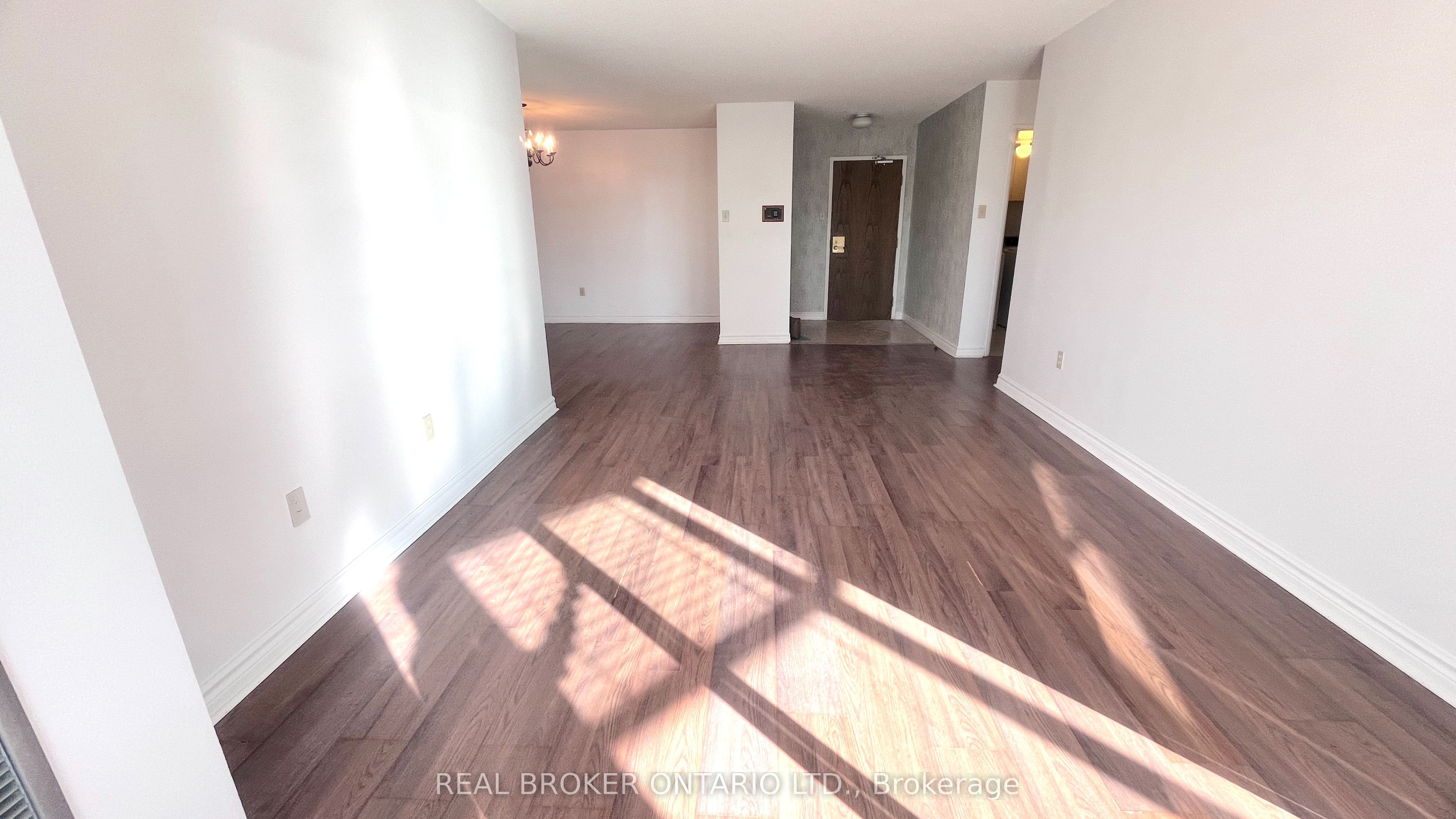 333 Clark Avenue W 509 Property Photo 5