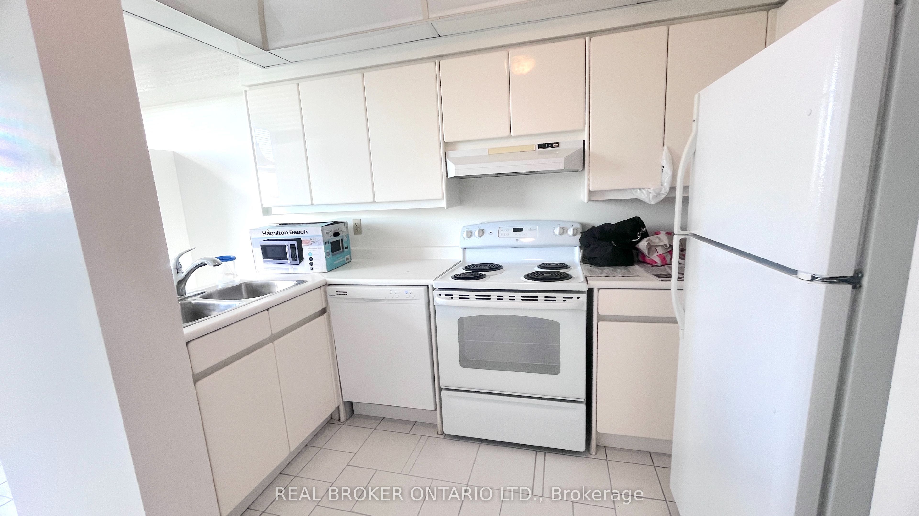 333 Clark Avenue W 509 Property Photo 8