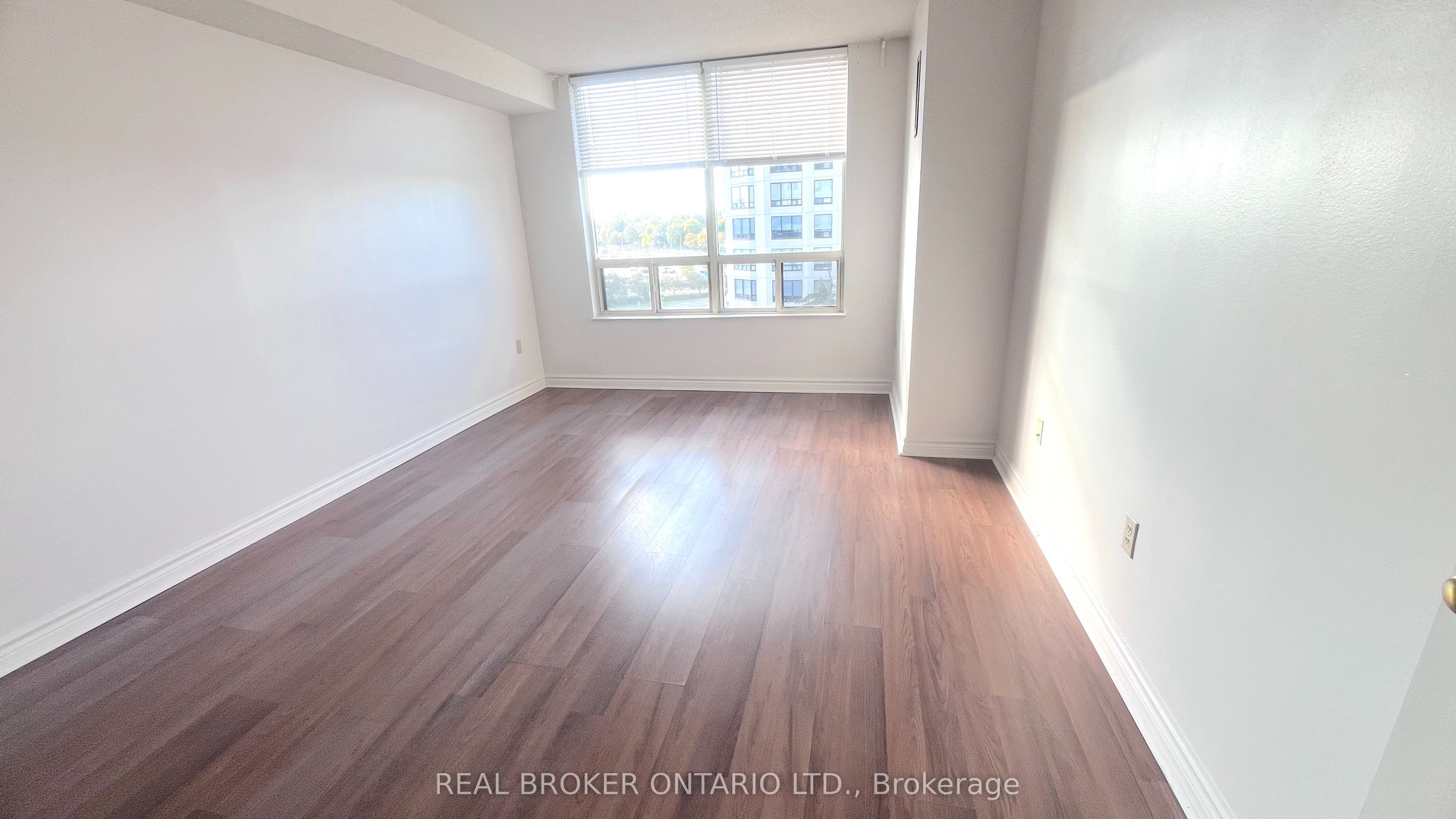 333 Clark Avenue W 509 Property Photo 13