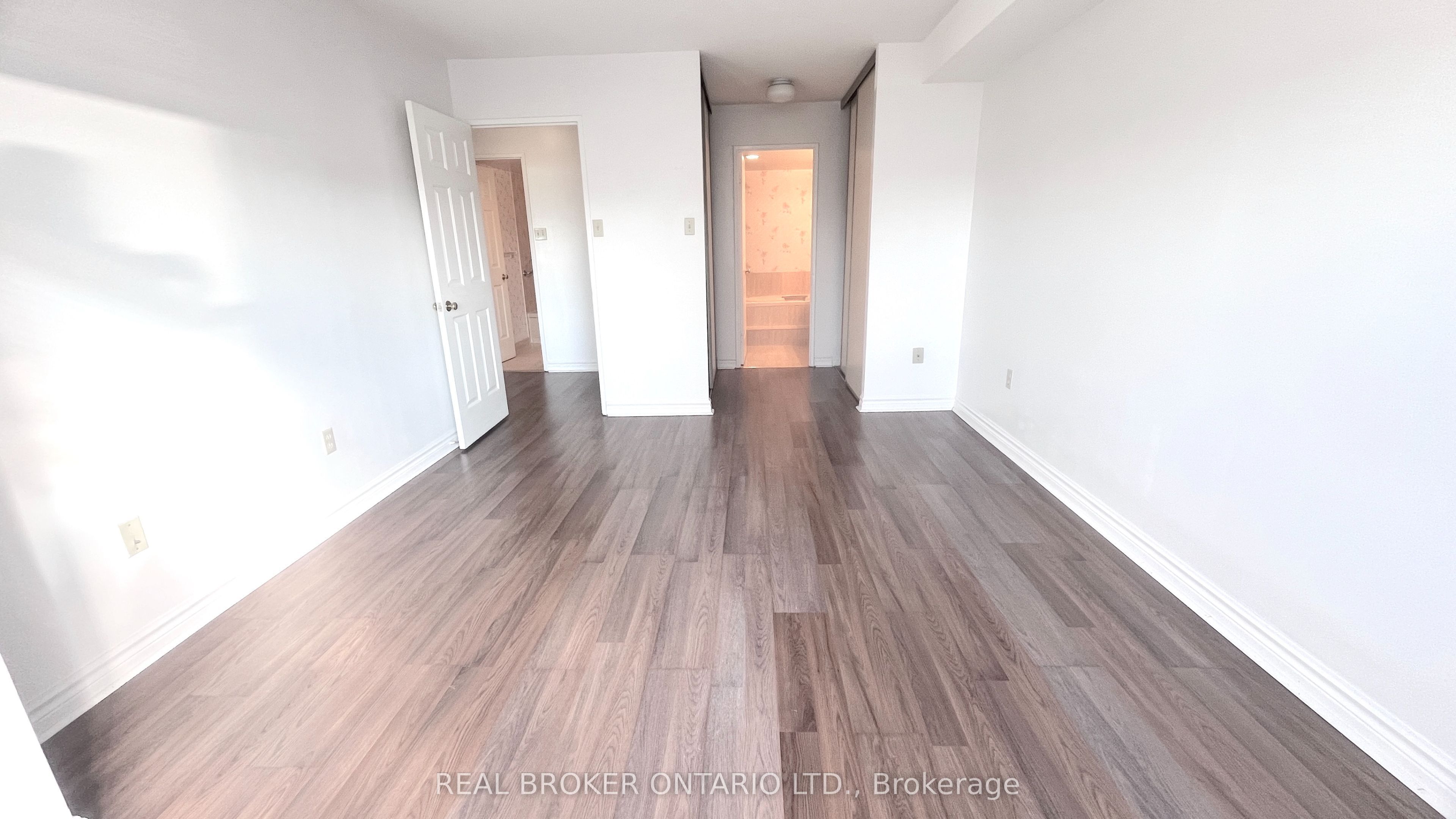 333 Clark Avenue W 509 Property Photo 14