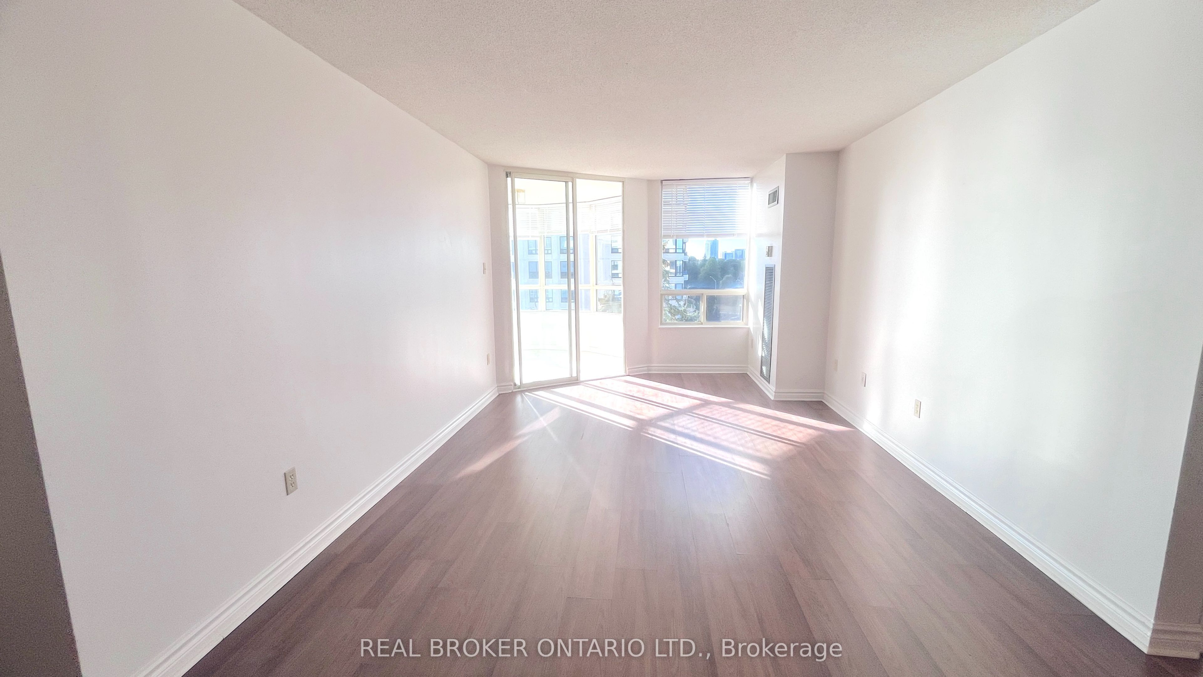 333 Clark Avenue W 509 Property Photo 20
