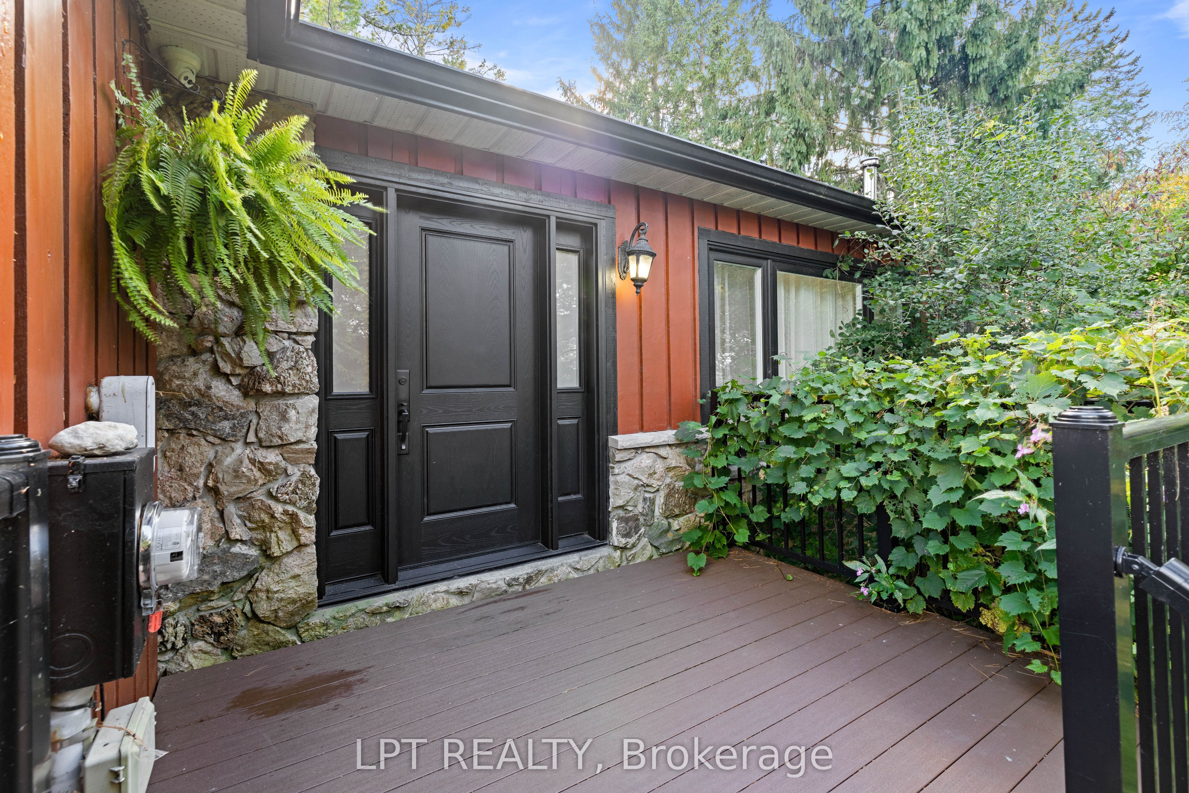 177 Hedge Road Property Photo 4
