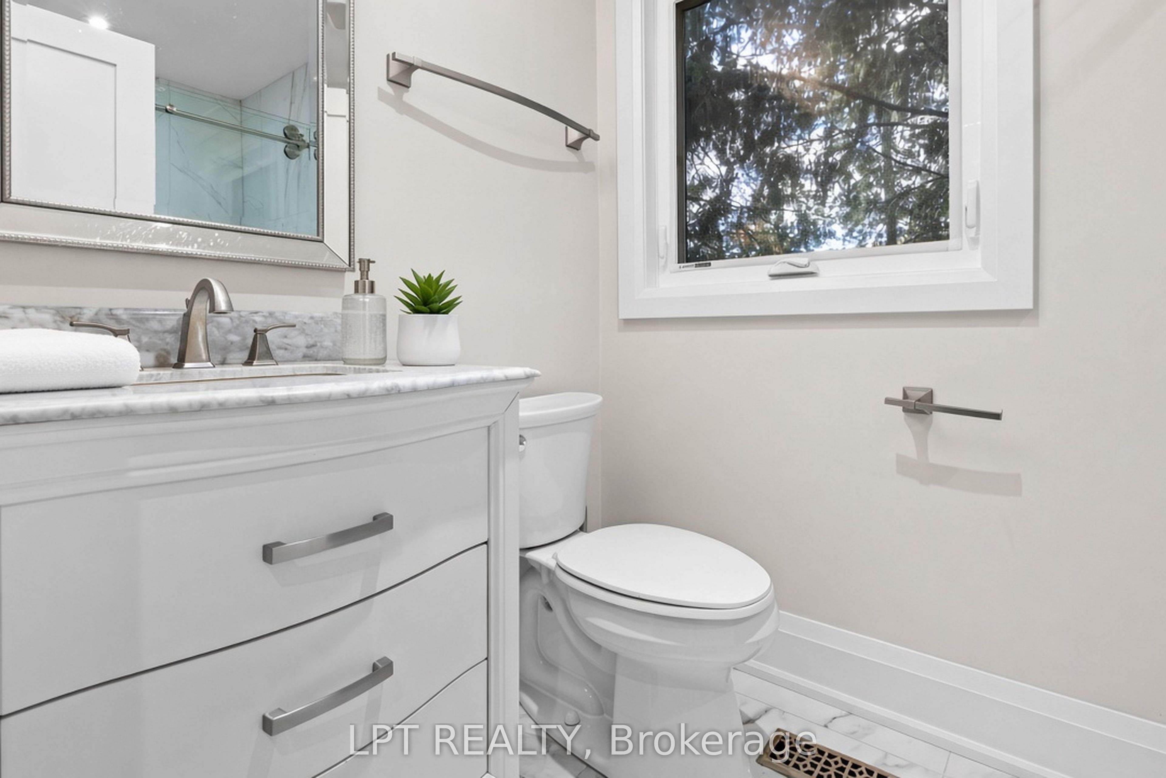 177 Hedge Road Property Photo 22