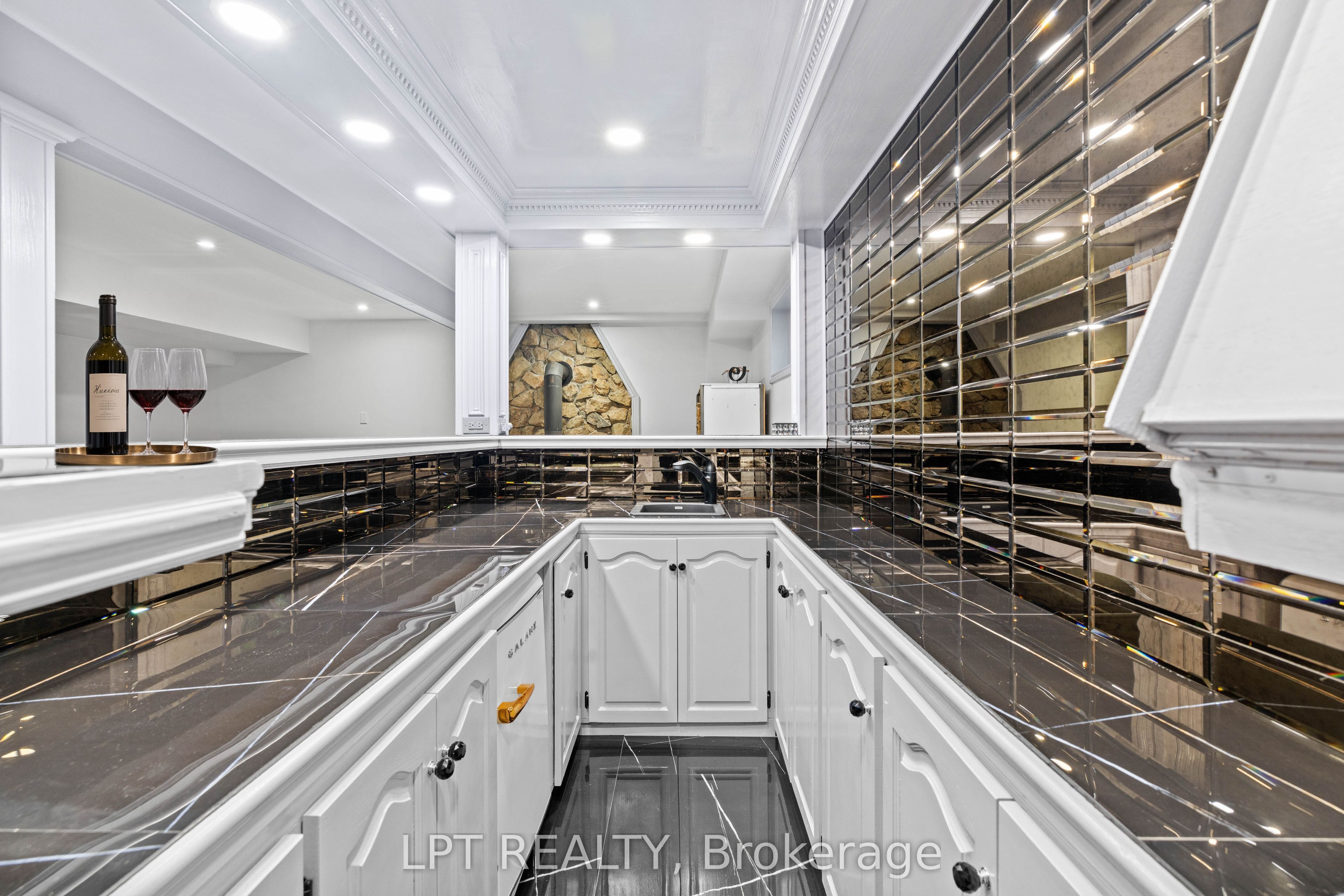 177 Hedge Road Property Photo 27