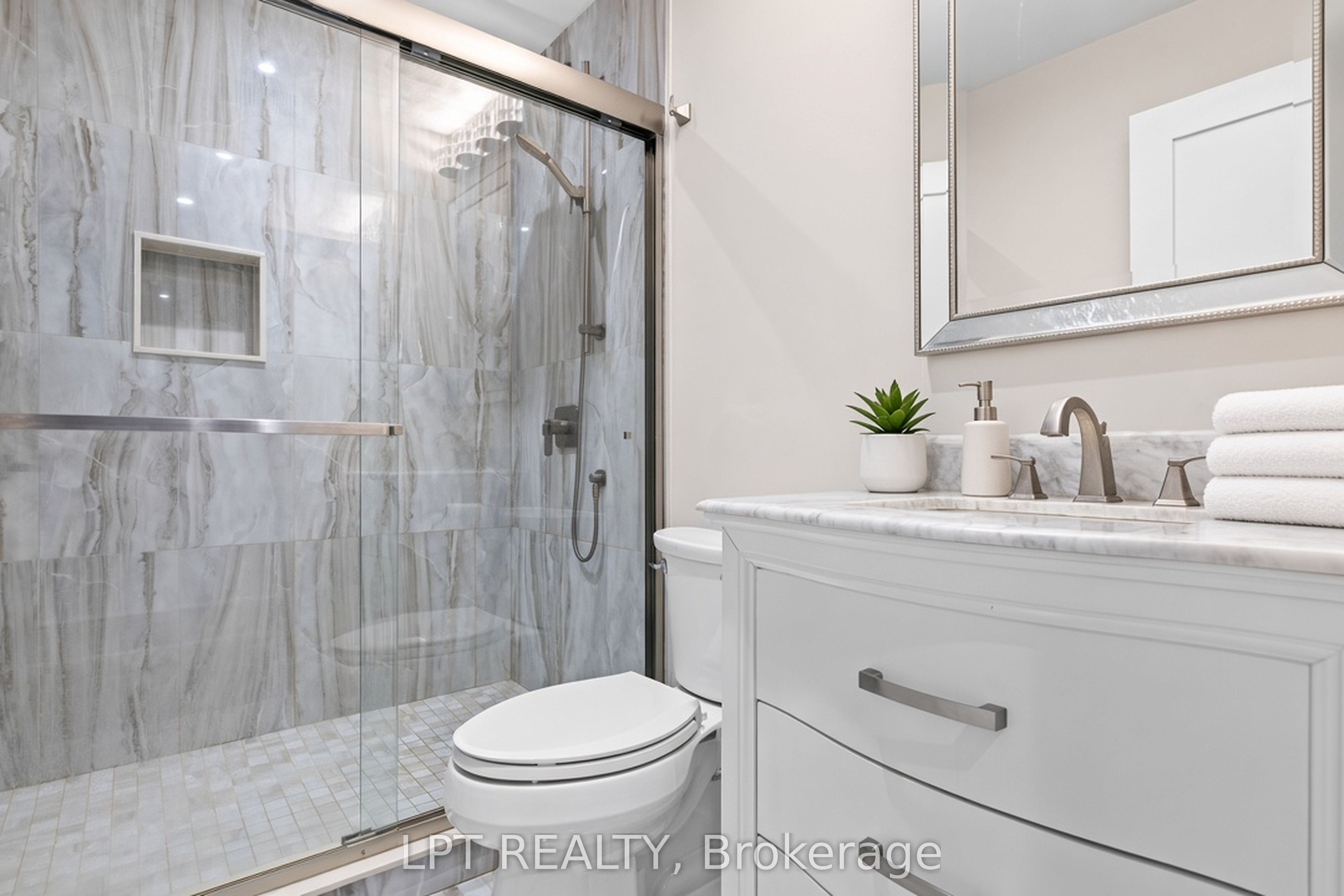 177 Hedge Road Property Photo 33