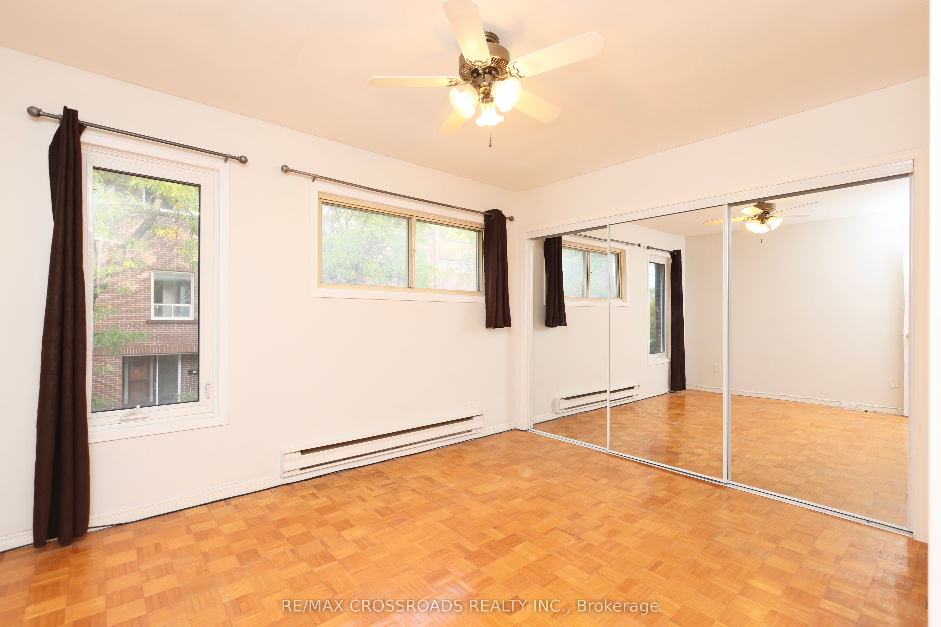 118 Wales Avenue Property Photo 9