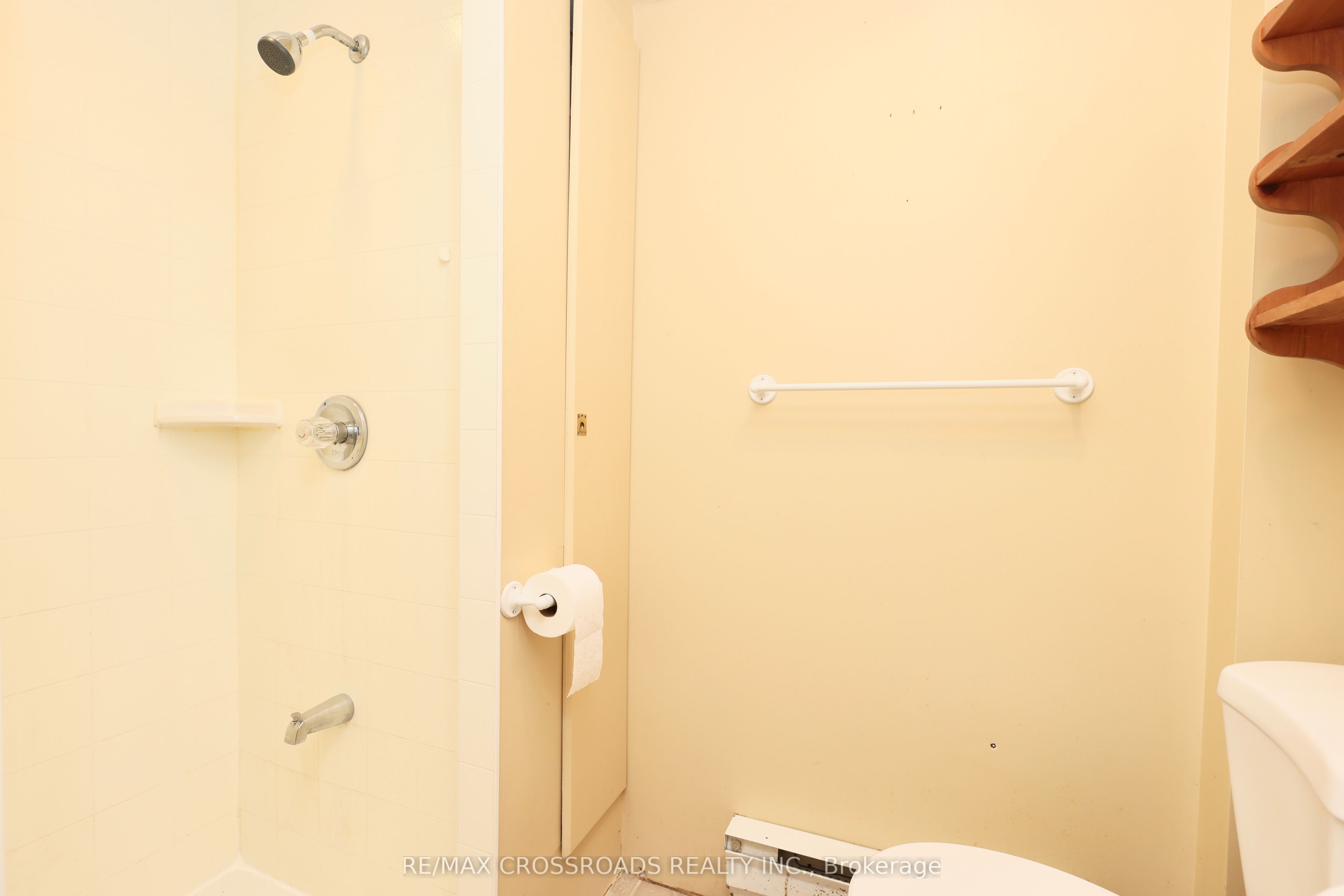 118 Wales Avenue Property Photo 22