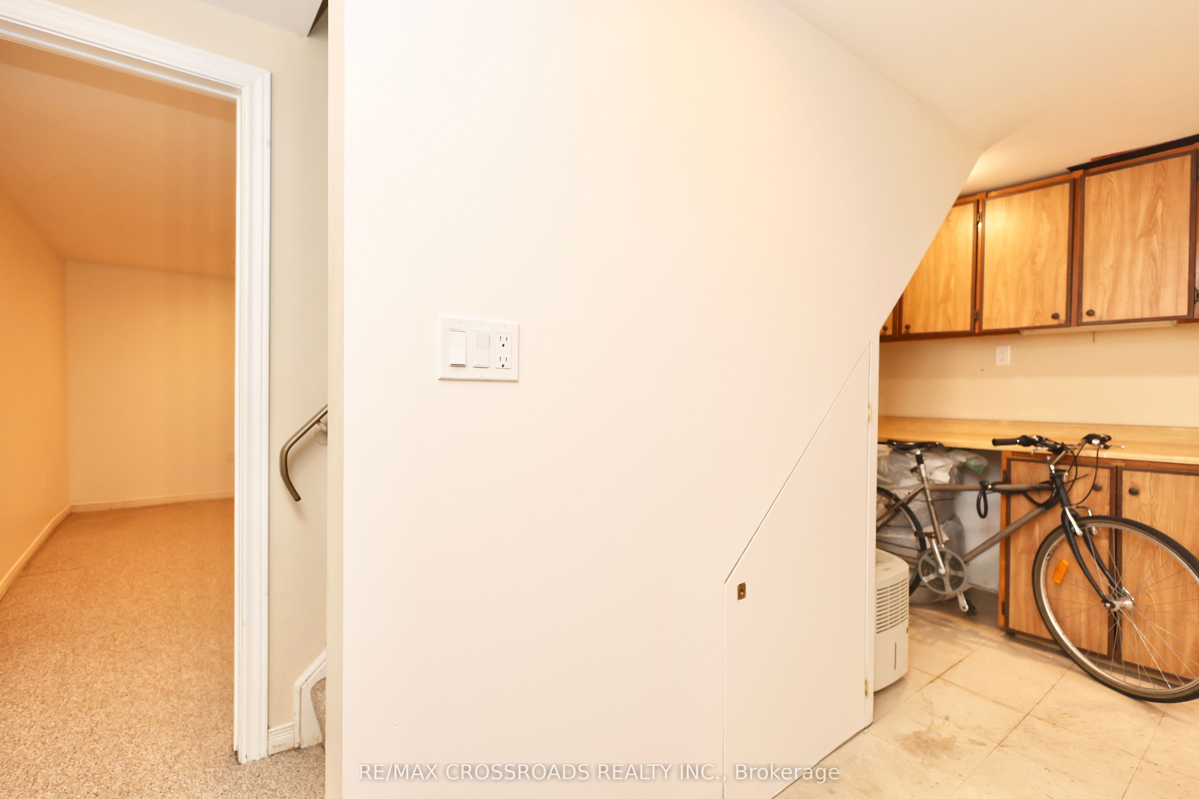 118 Wales Avenue Property Photo 23