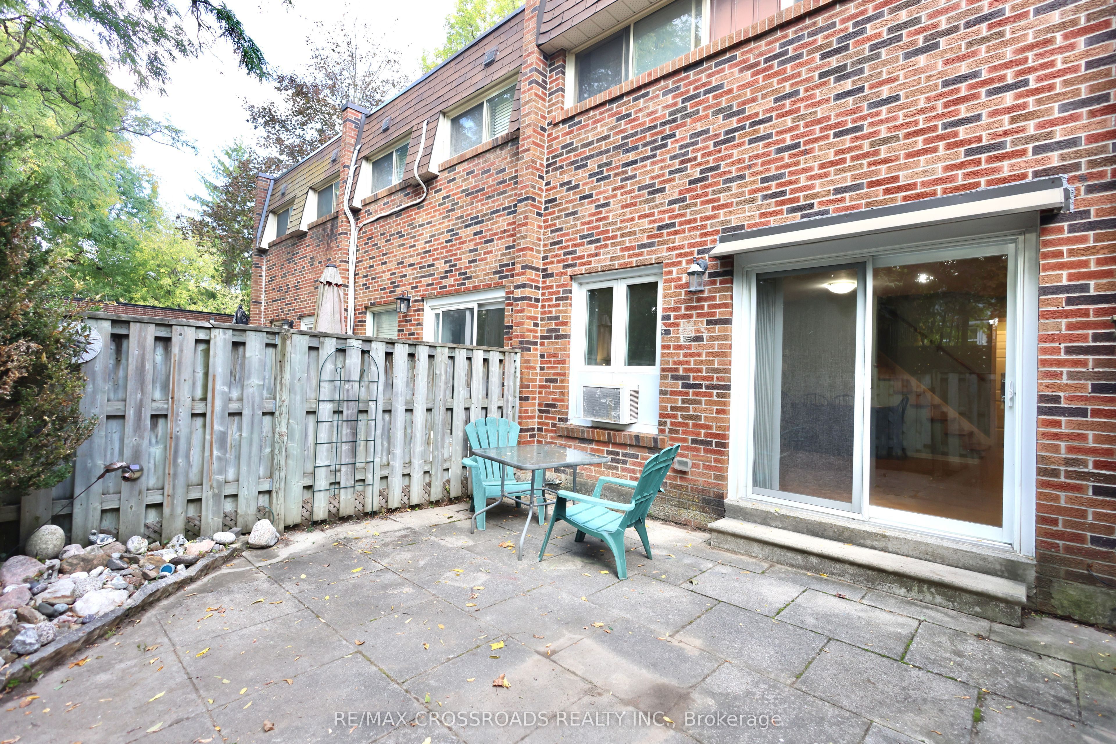 118 Wales Avenue Property Photo 27