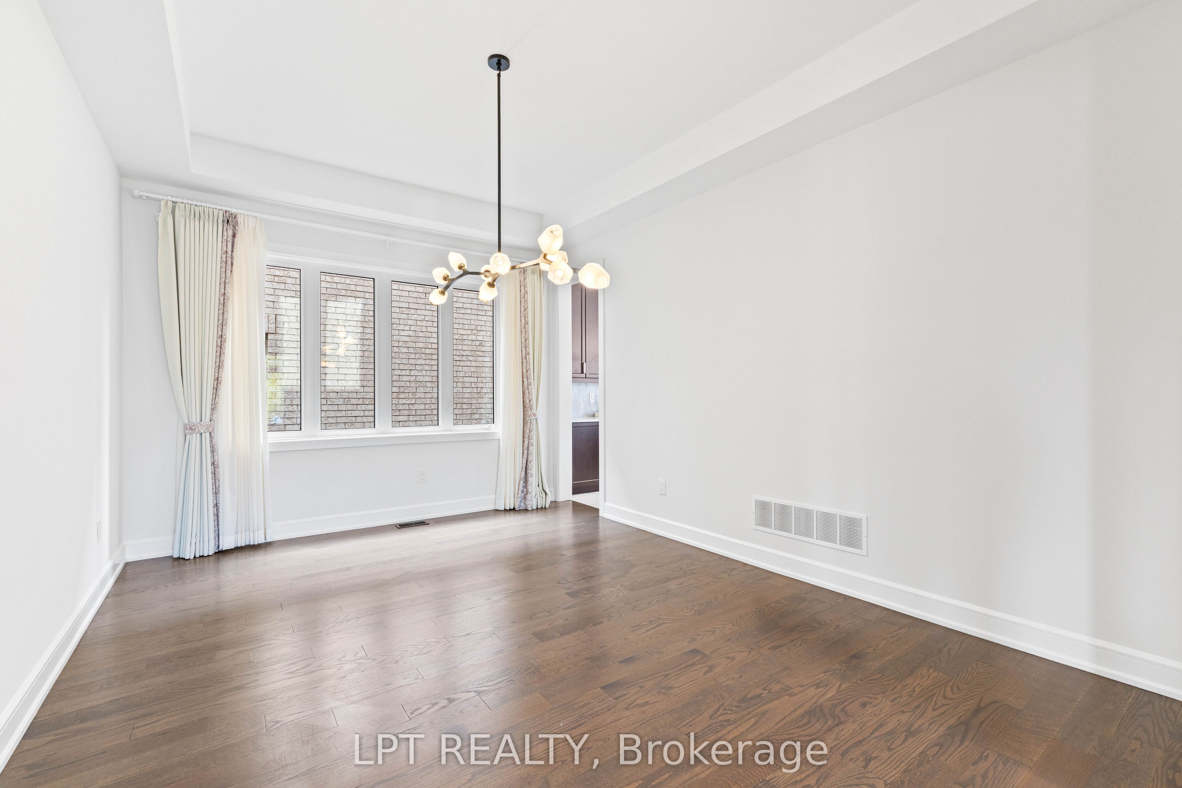 90 Keatley Drive Property Photo 10