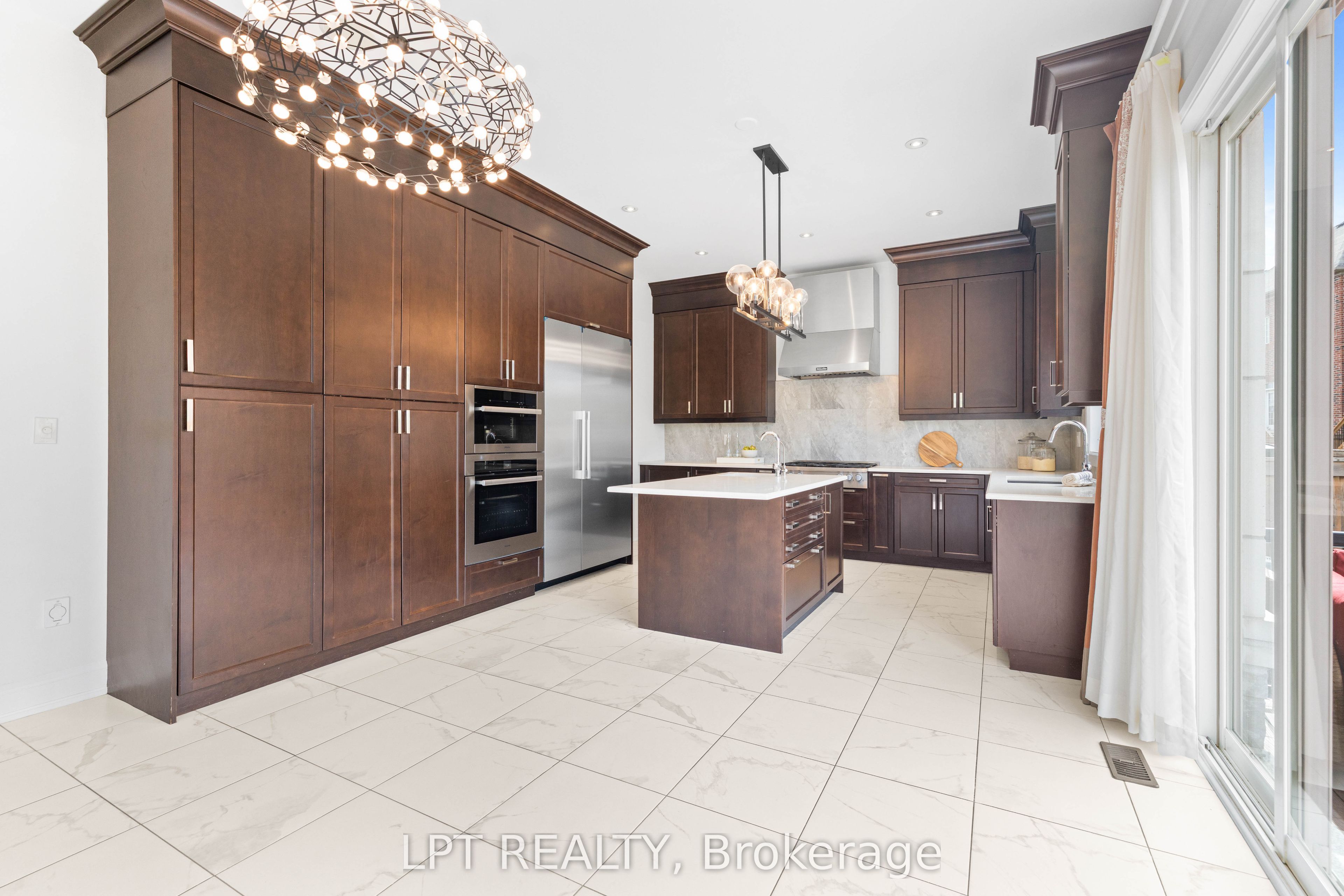 90 Keatley Drive Property Photo 14