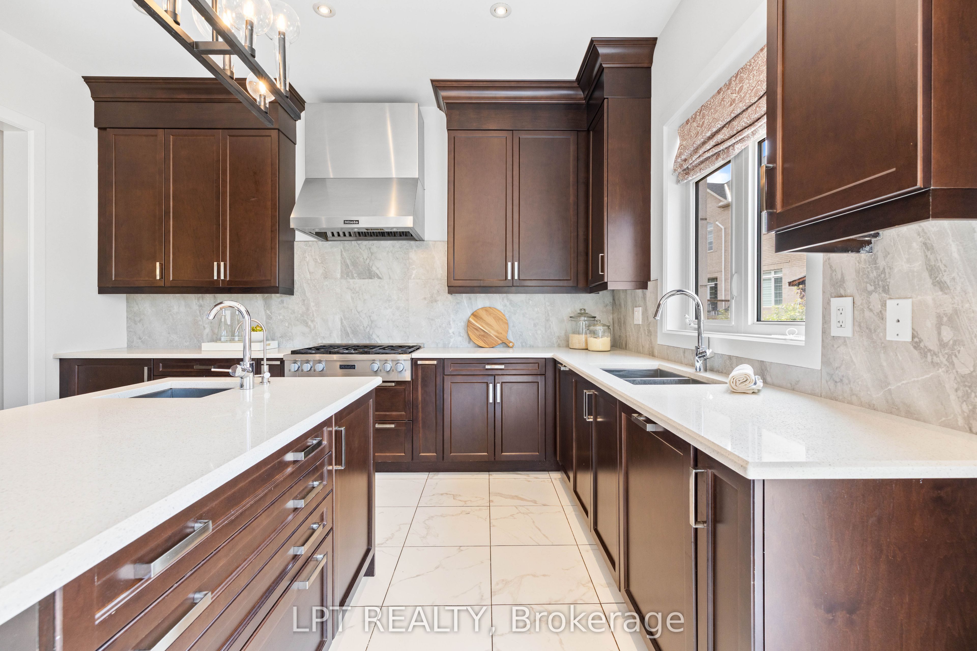 90 Keatley Drive Property Photo 15