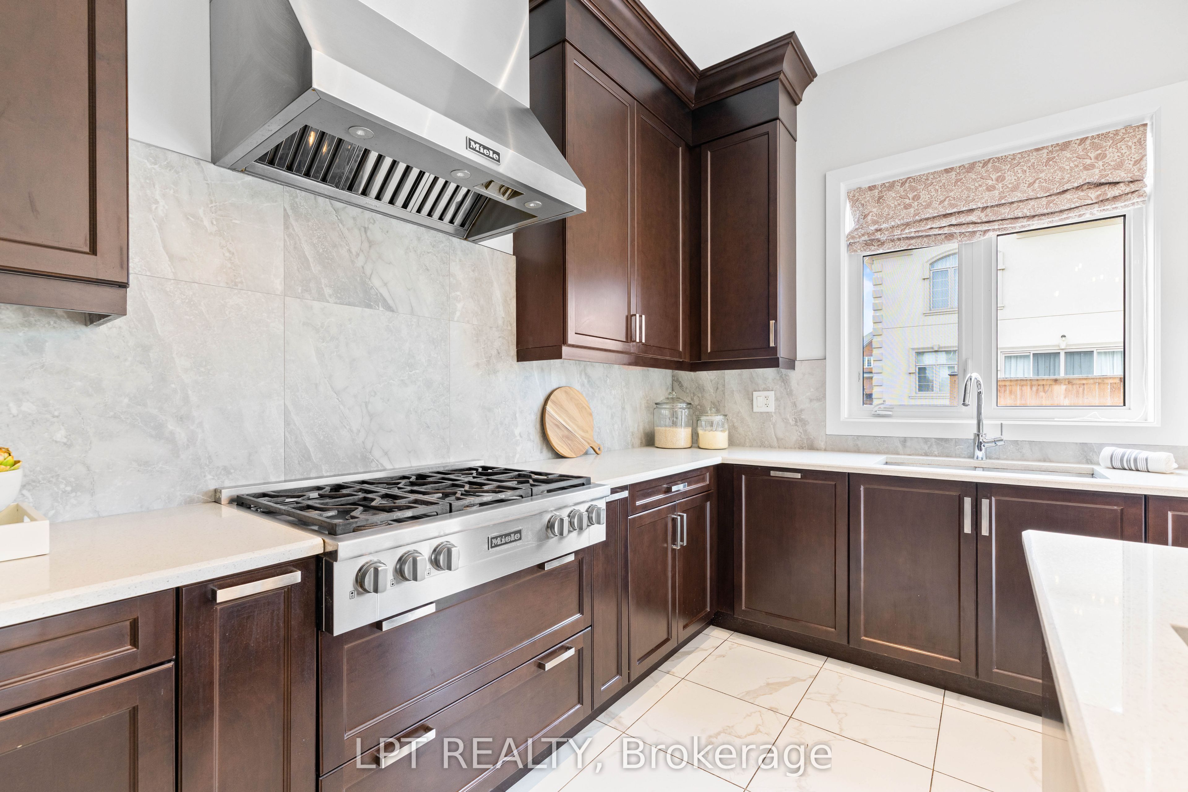 90 Keatley Drive Property Photo 18