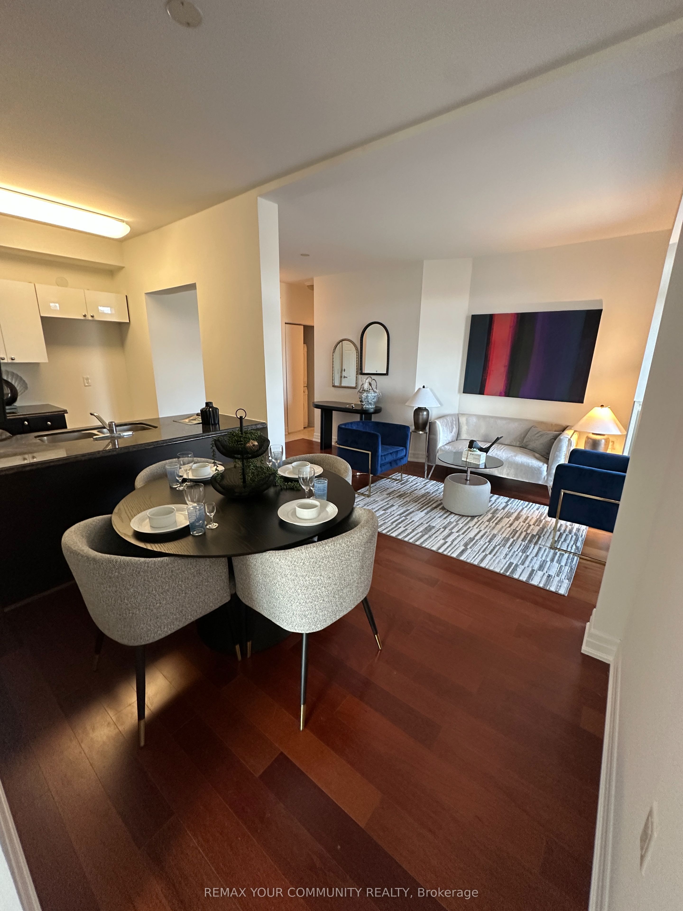 15450 Yonge Street 205 Property Photo 6