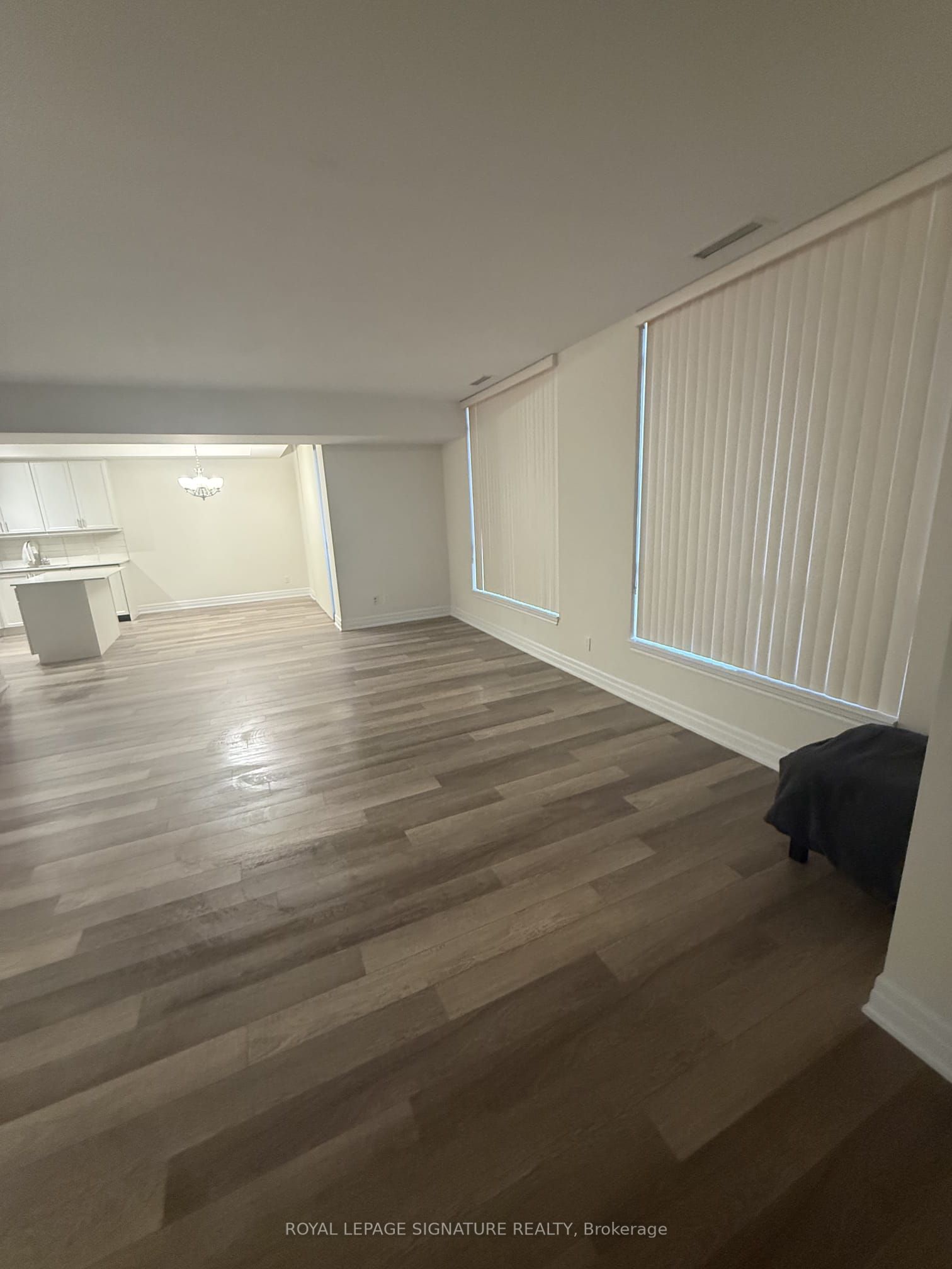 9085 Jane Street 610 Property Photo 14