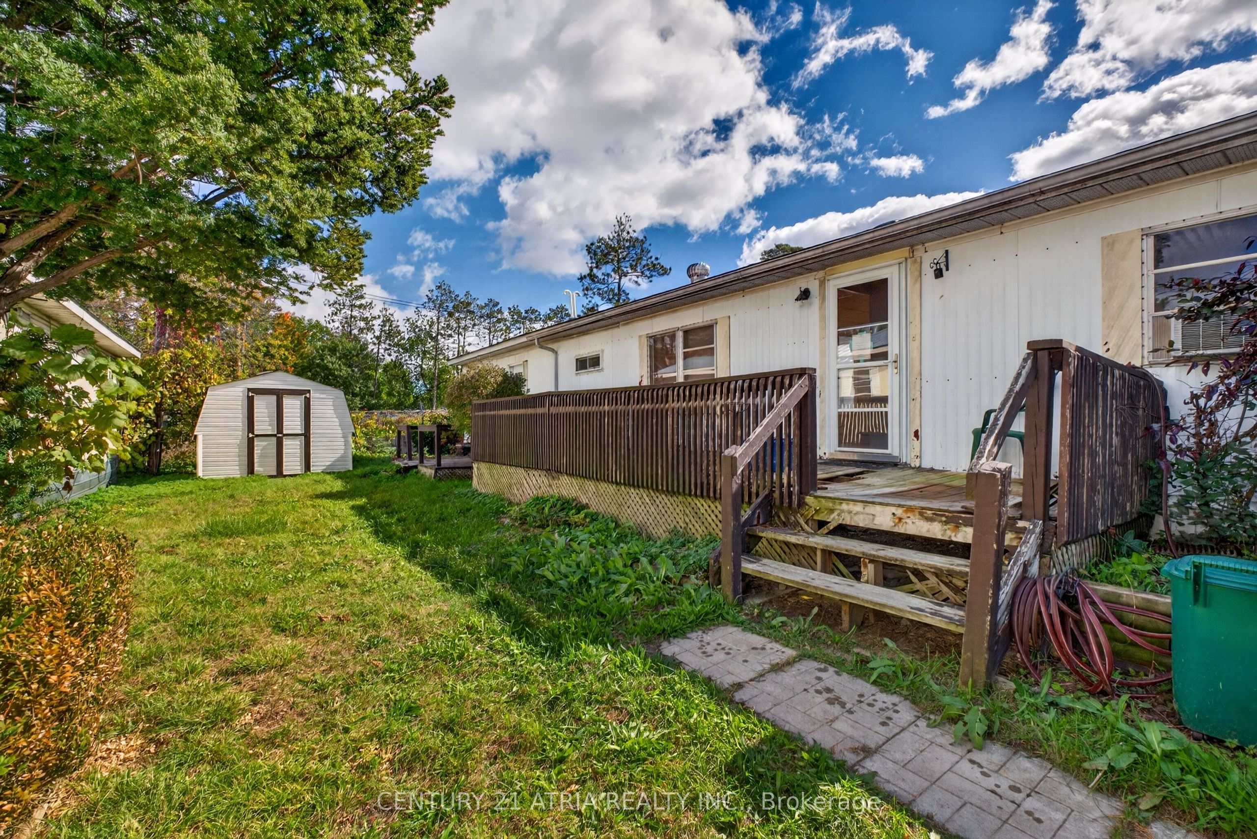 5 First Street Property Photo 21
