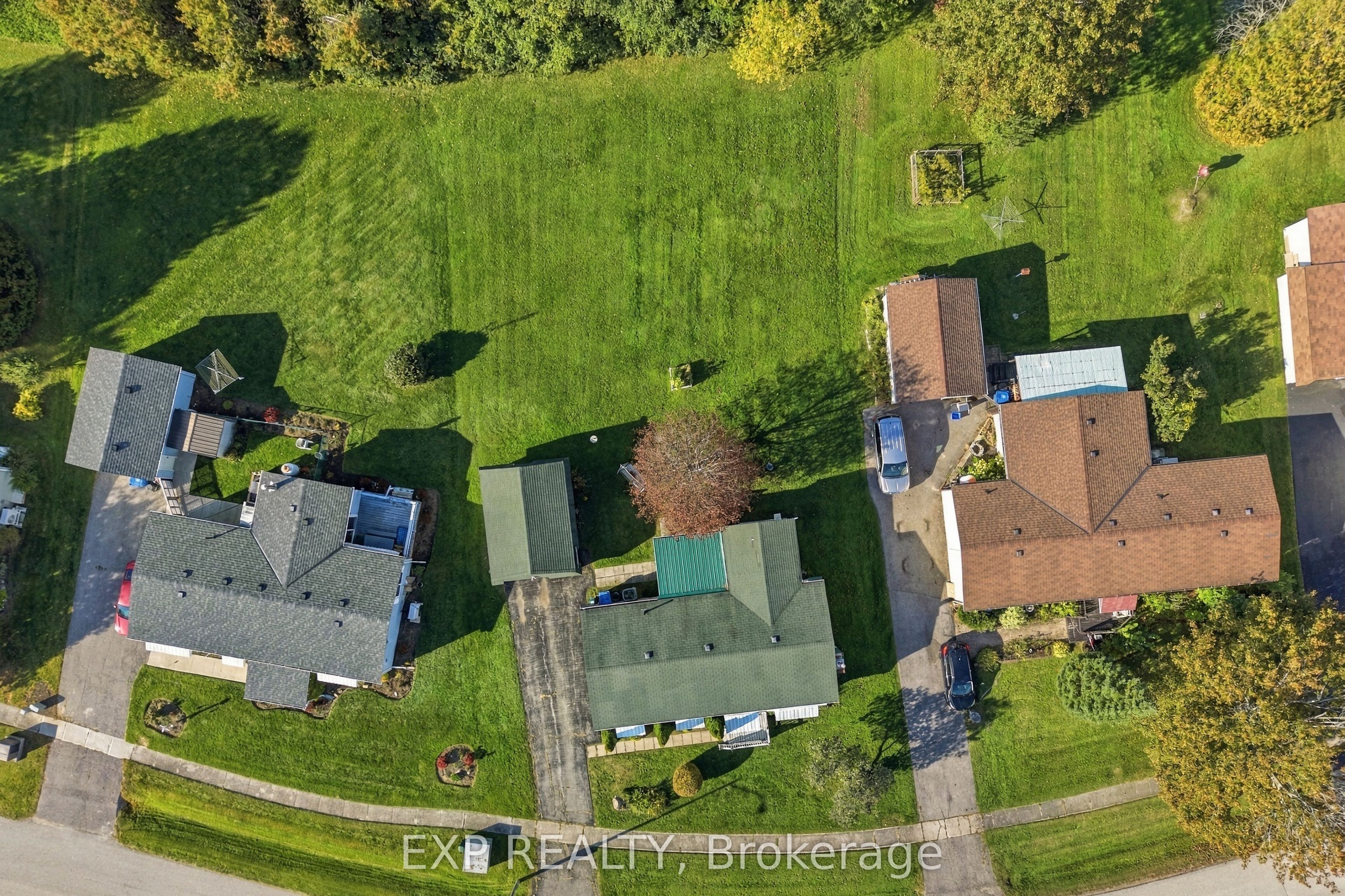 139 Roxanna Drive Property Photo 30