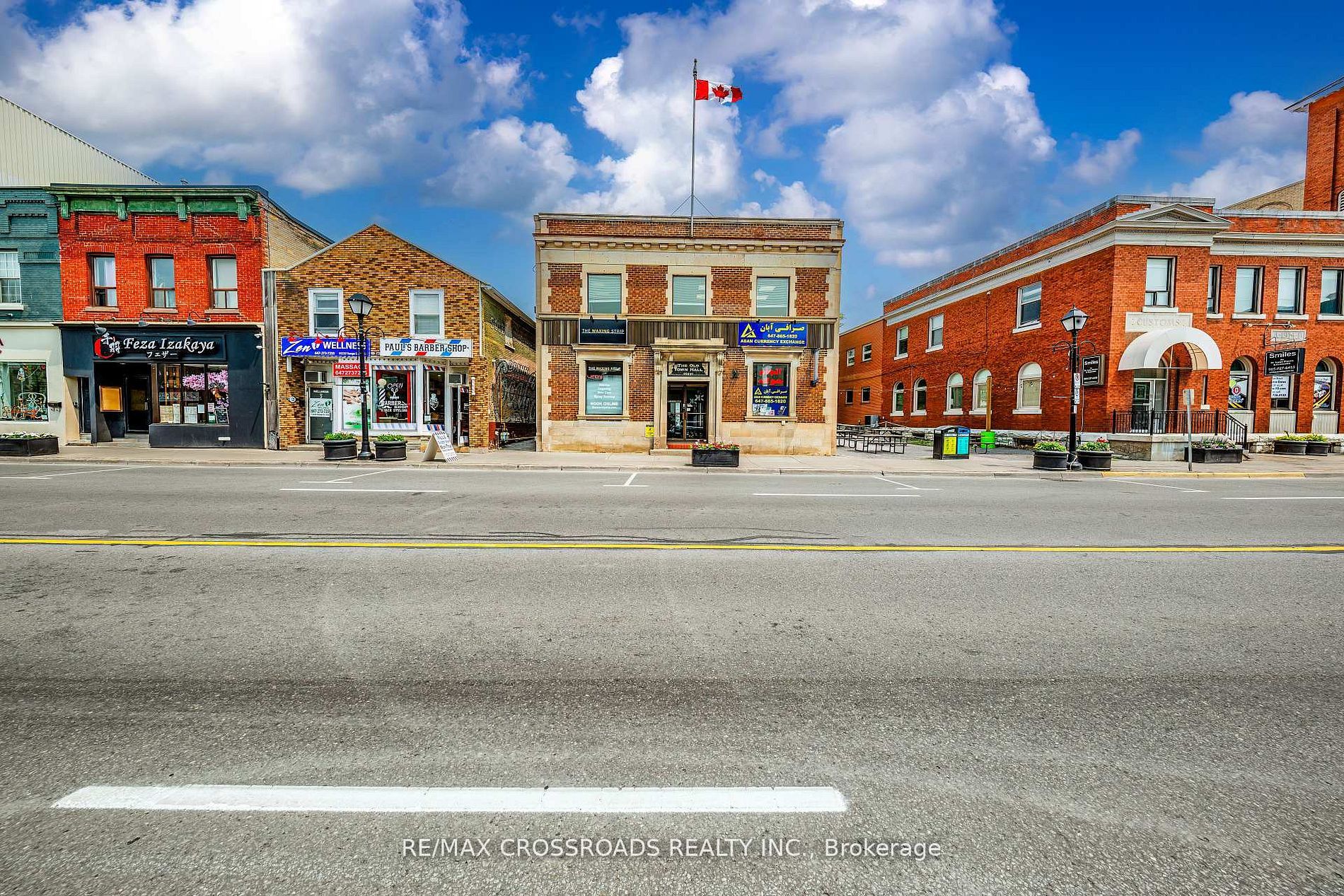 15221 Yonge Street 5 Property Photo 1