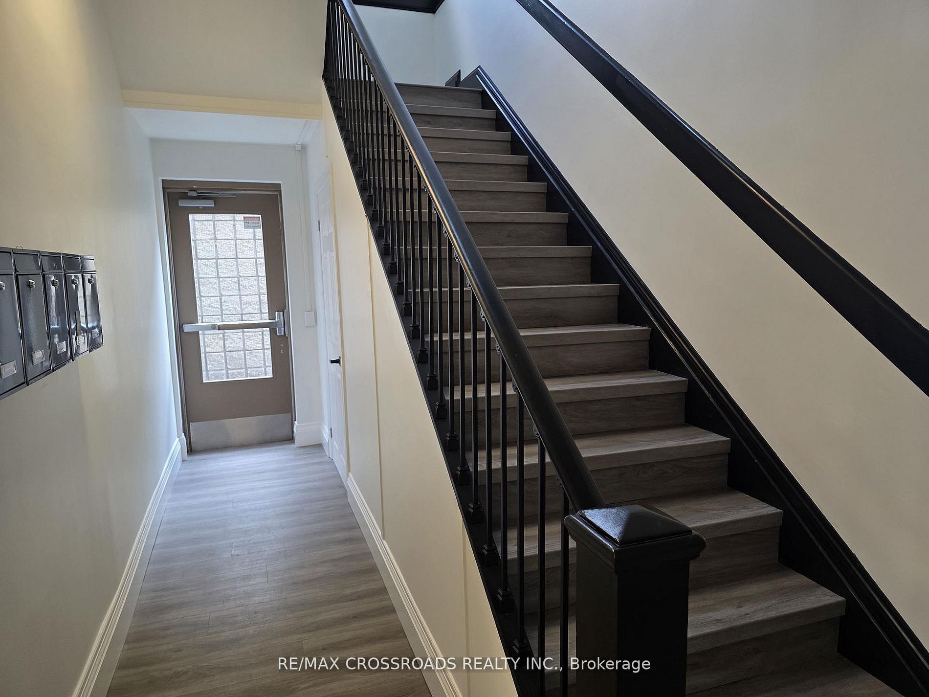15221 Yonge Street 5 Property Photo 6