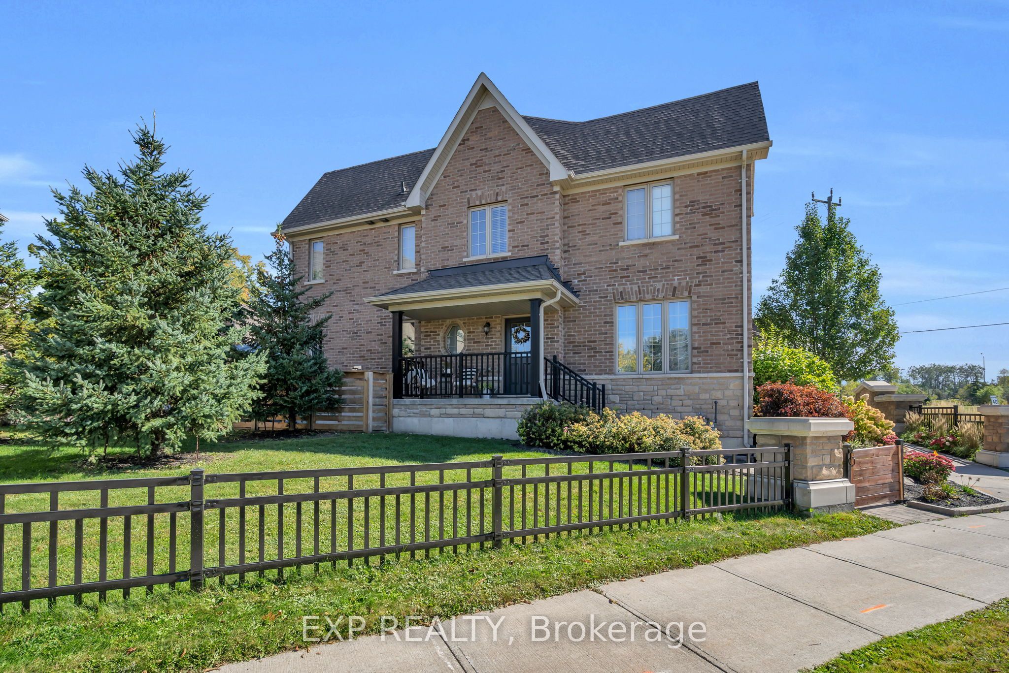 10 Vita Stephanie Court Property Photo 2