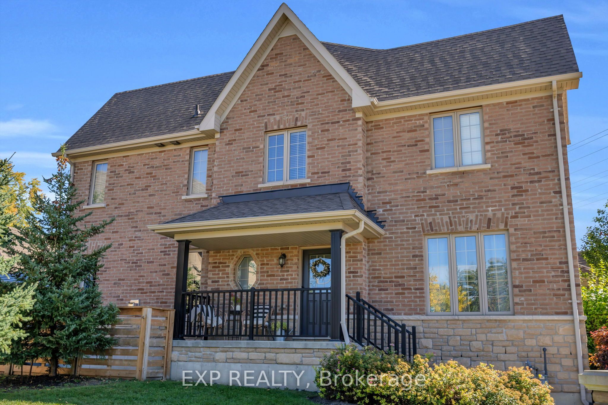 10 Vita Stephanie Court Property Photo 3