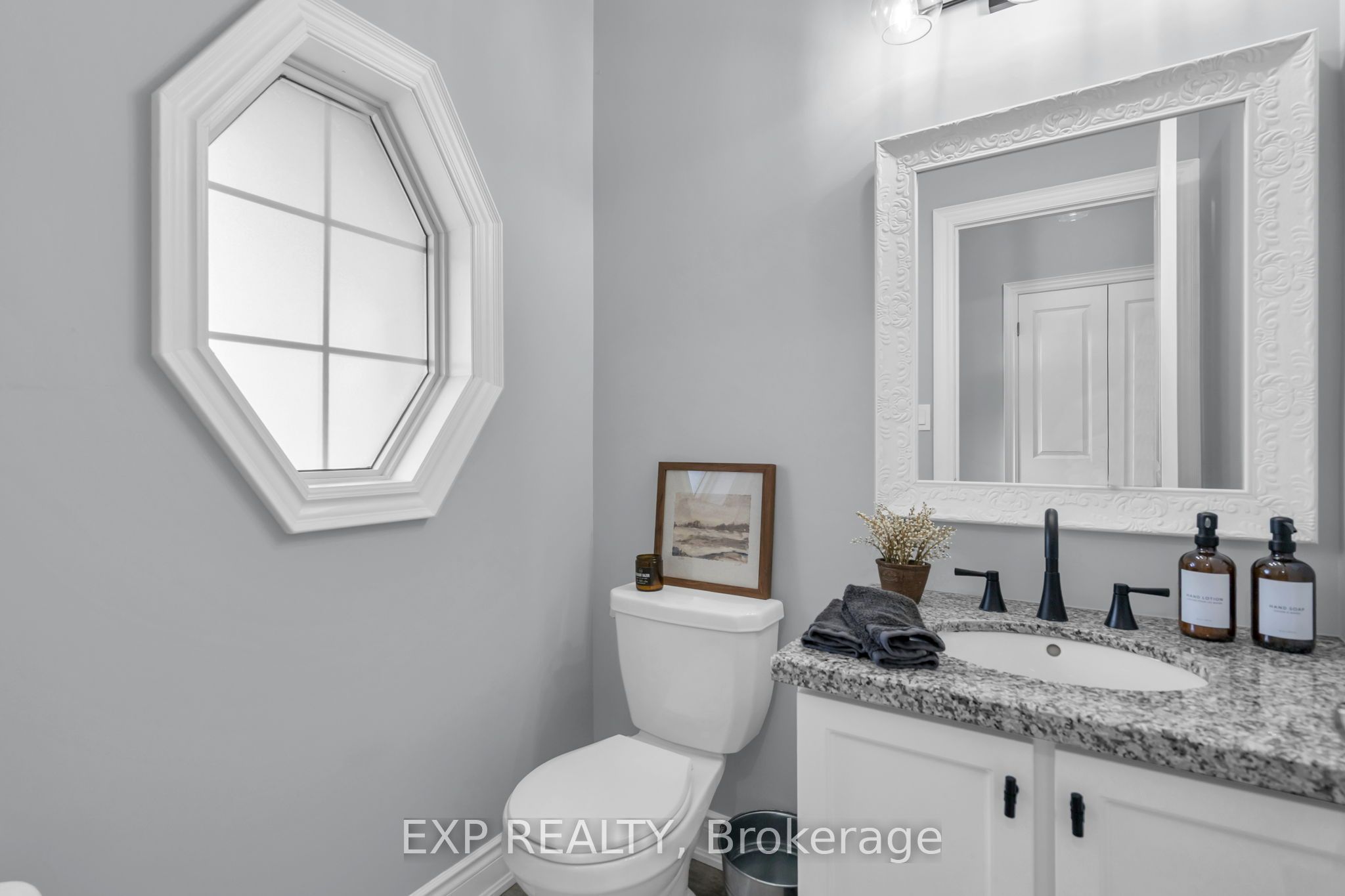10 Vita Stephanie Court Property Photo 10