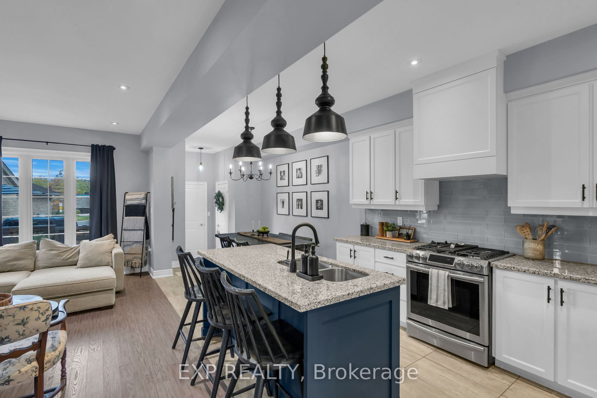 10 Vita Stephanie Court Property Photo 17