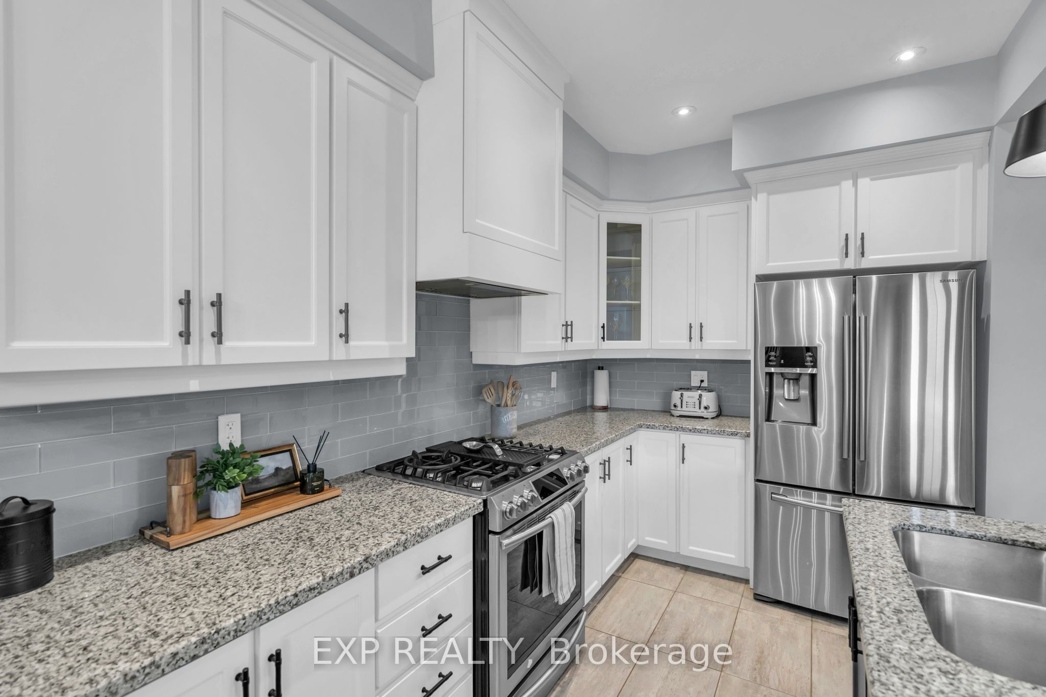 10 Vita Stephanie Court Property Photo 20