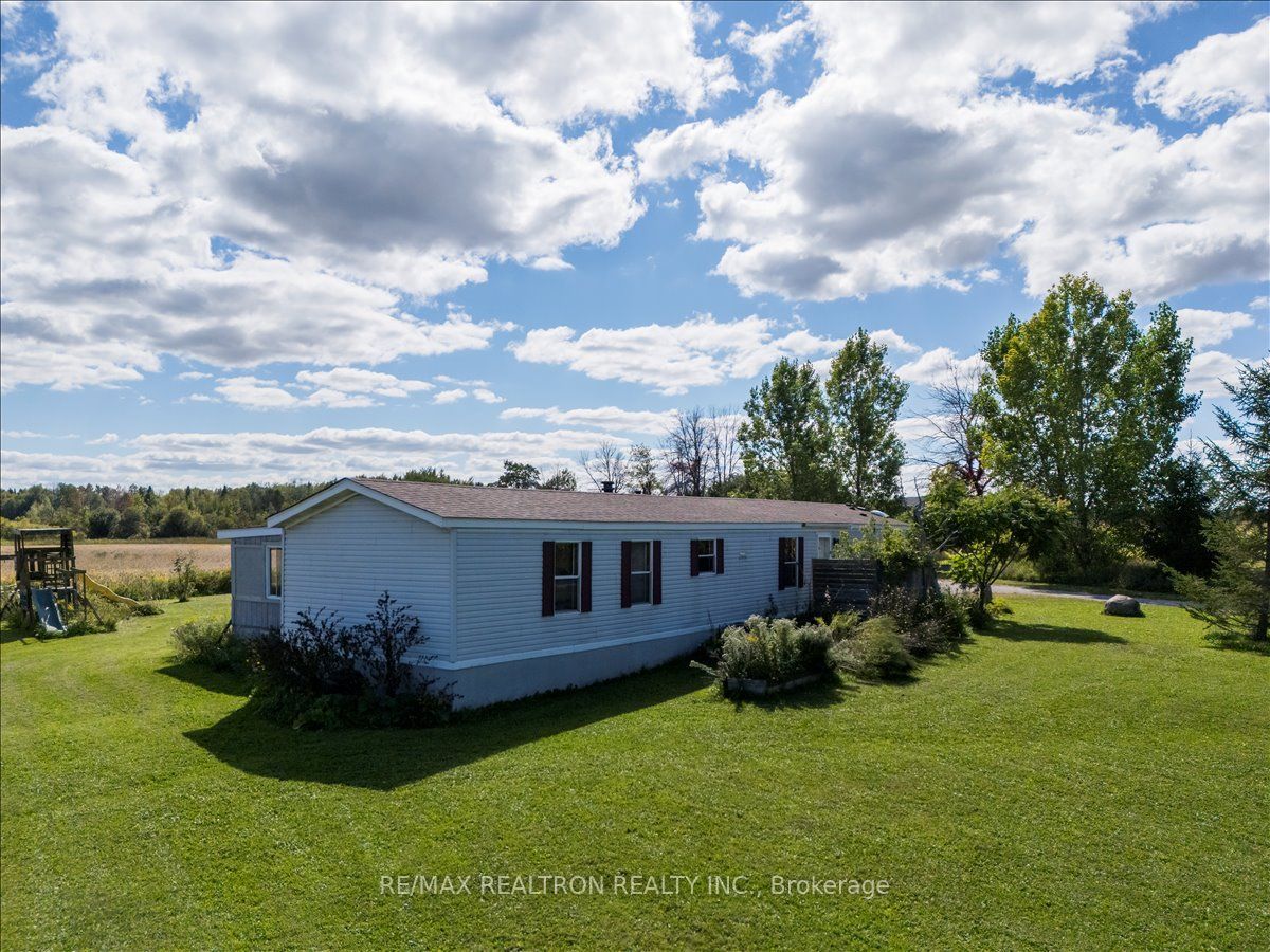 2755 4th Line Property Photo 15