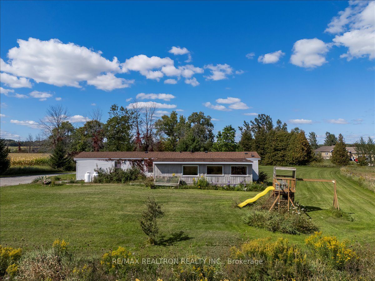 2755 4th Line Property Photo 25