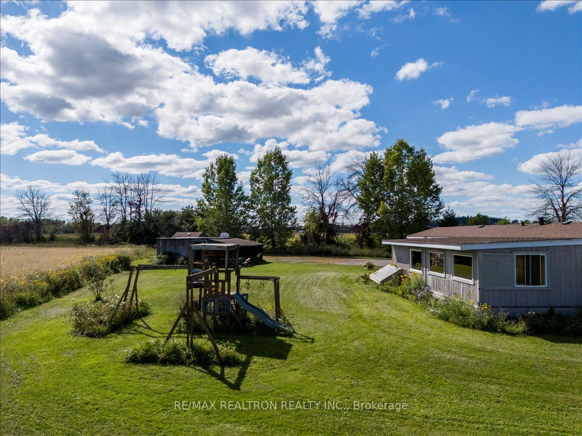 2755 4th Line Property Photo 26
