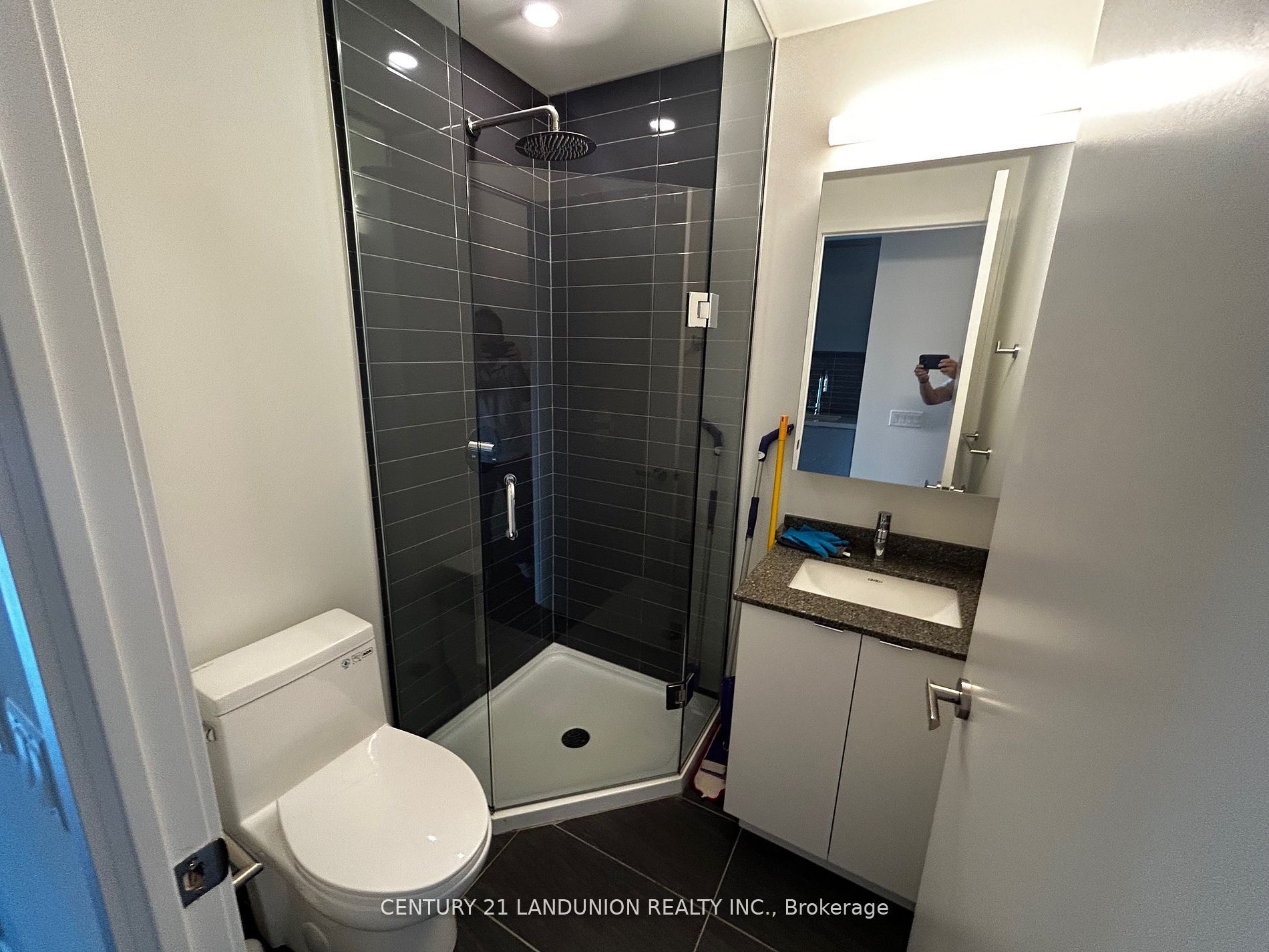 3 Rosewater Street 501w Property Photo 15