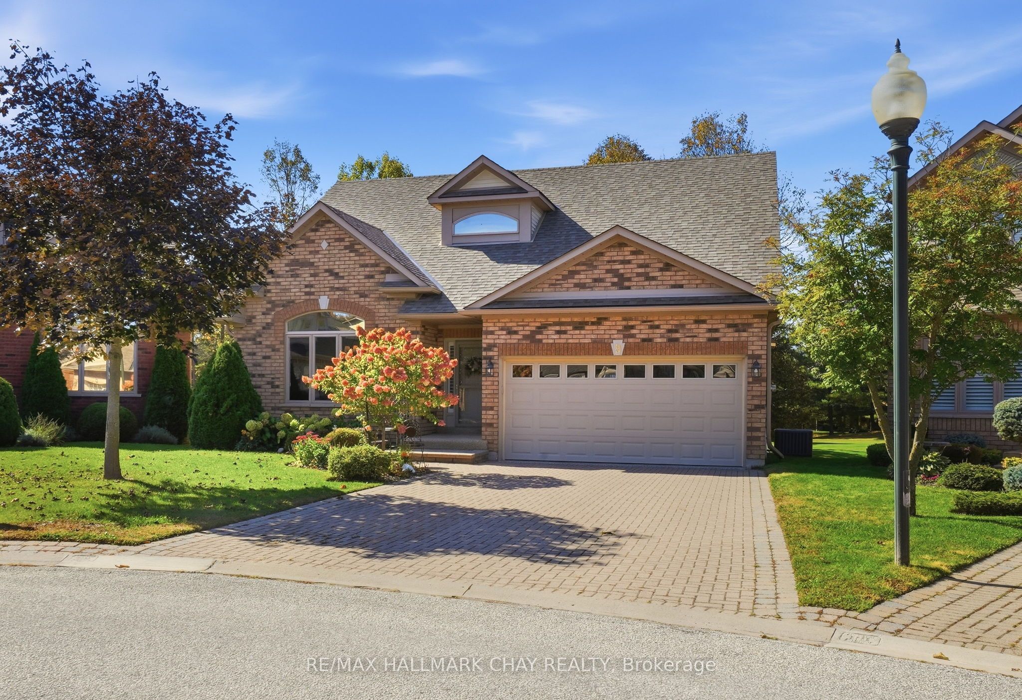 9 La Costa Court Property Photo 1
