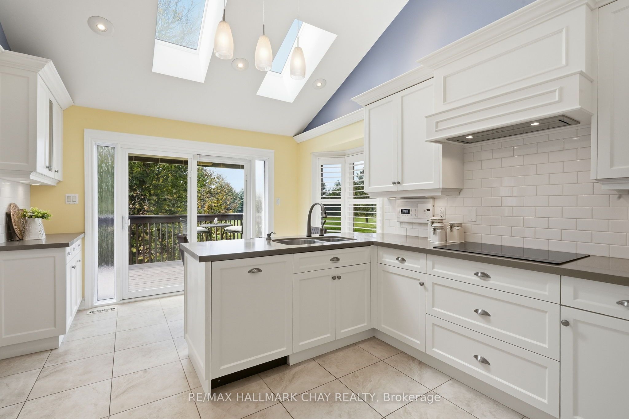 9 La Costa Court Property Photo 22