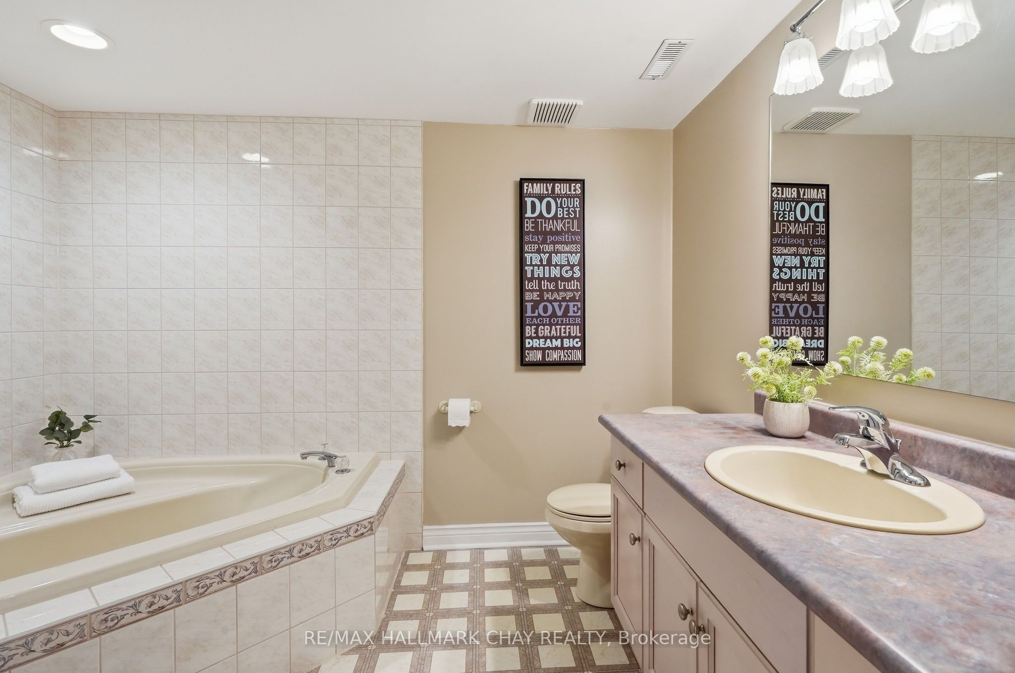 9 La Costa Court Property Photo 37