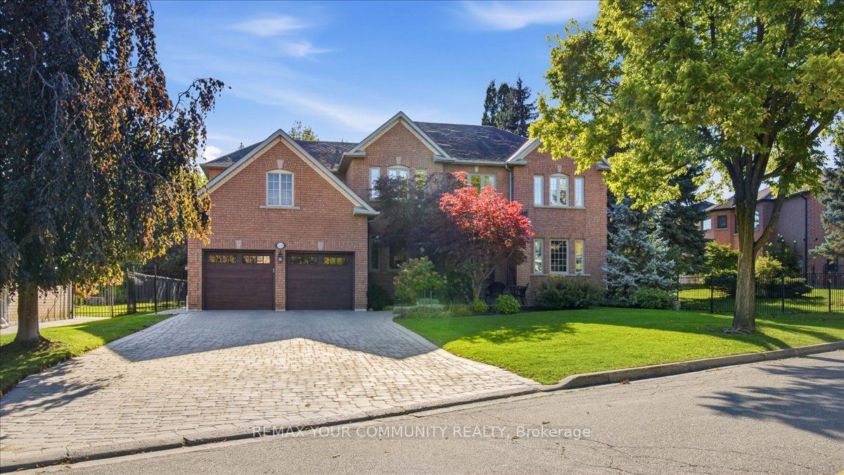250 Roselawn Drive Property Photo 1