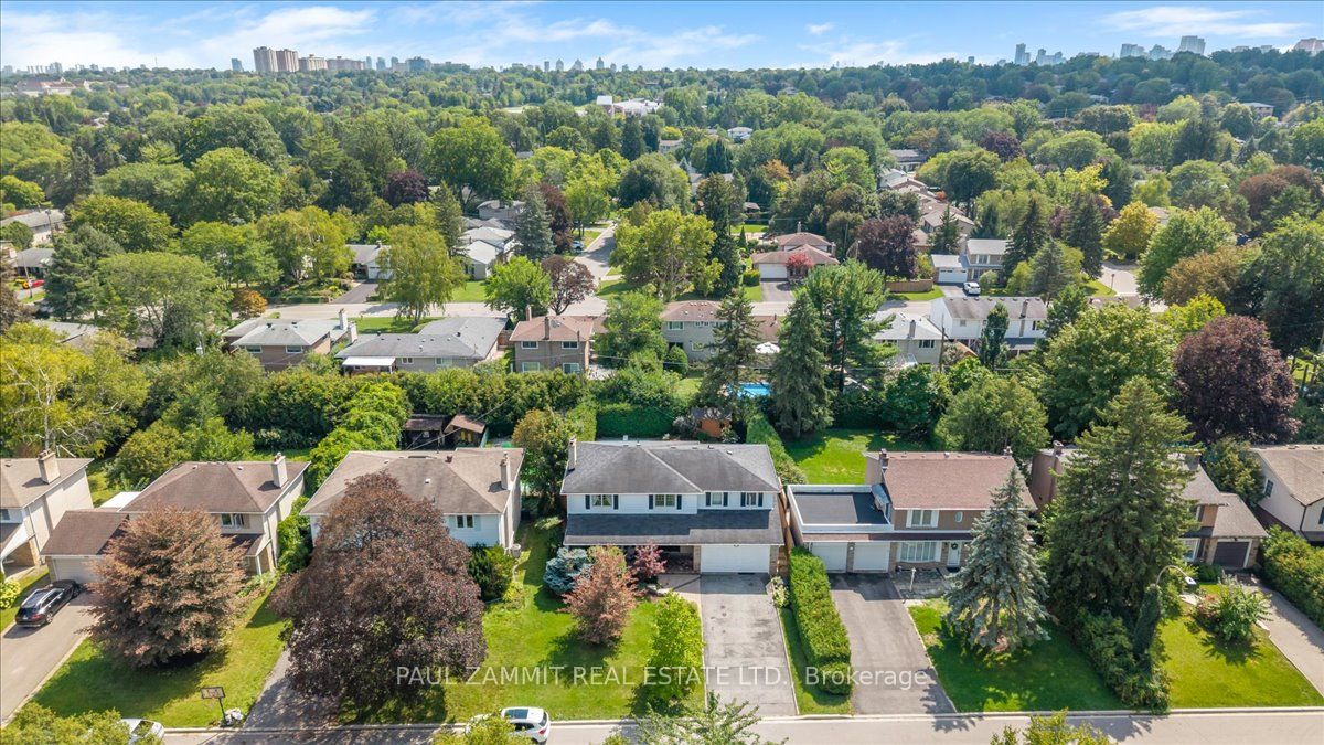 35 Almond Avenue Property Photo 48