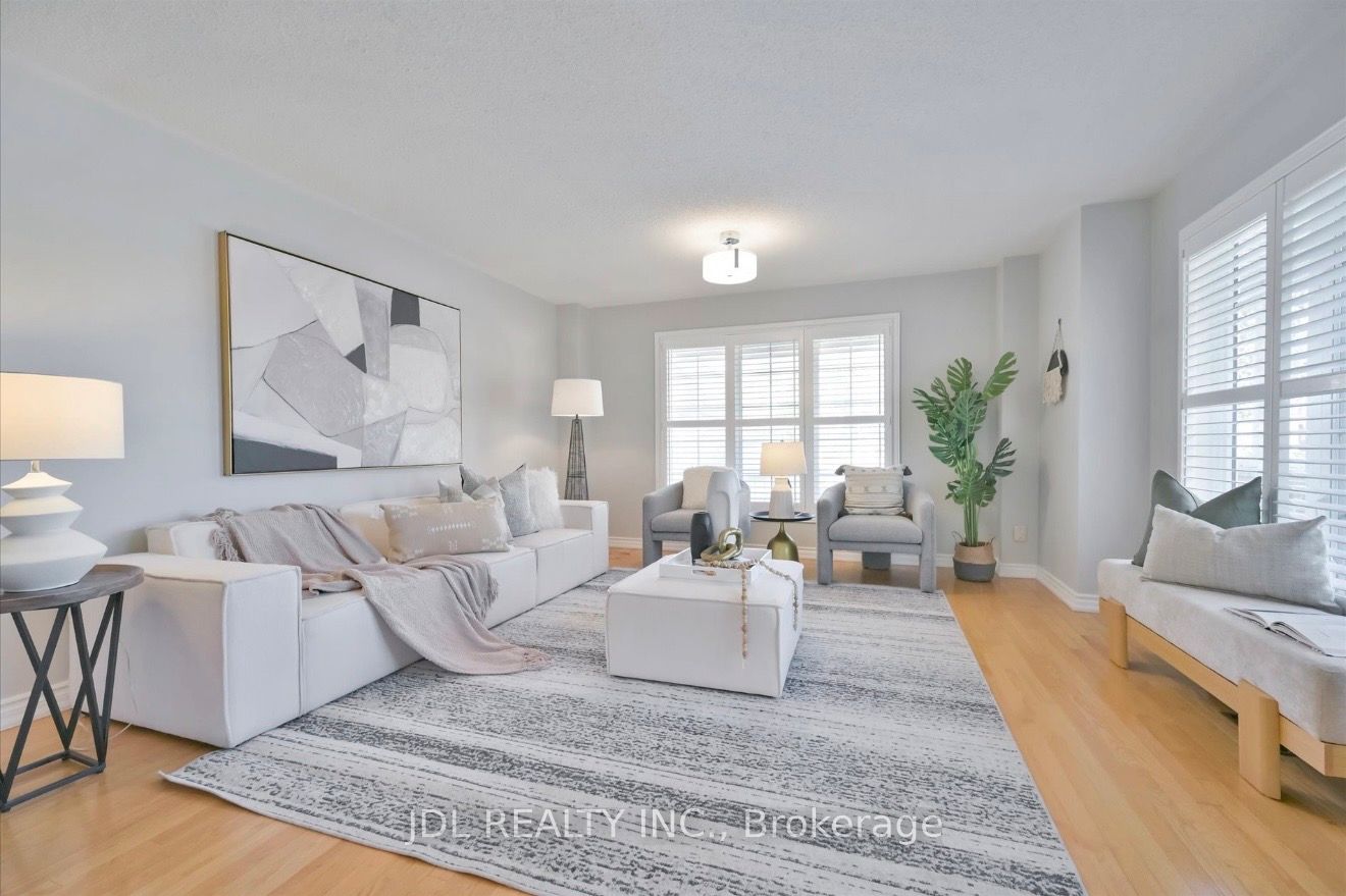 21 Iron Horse Avenue Property Photo 1