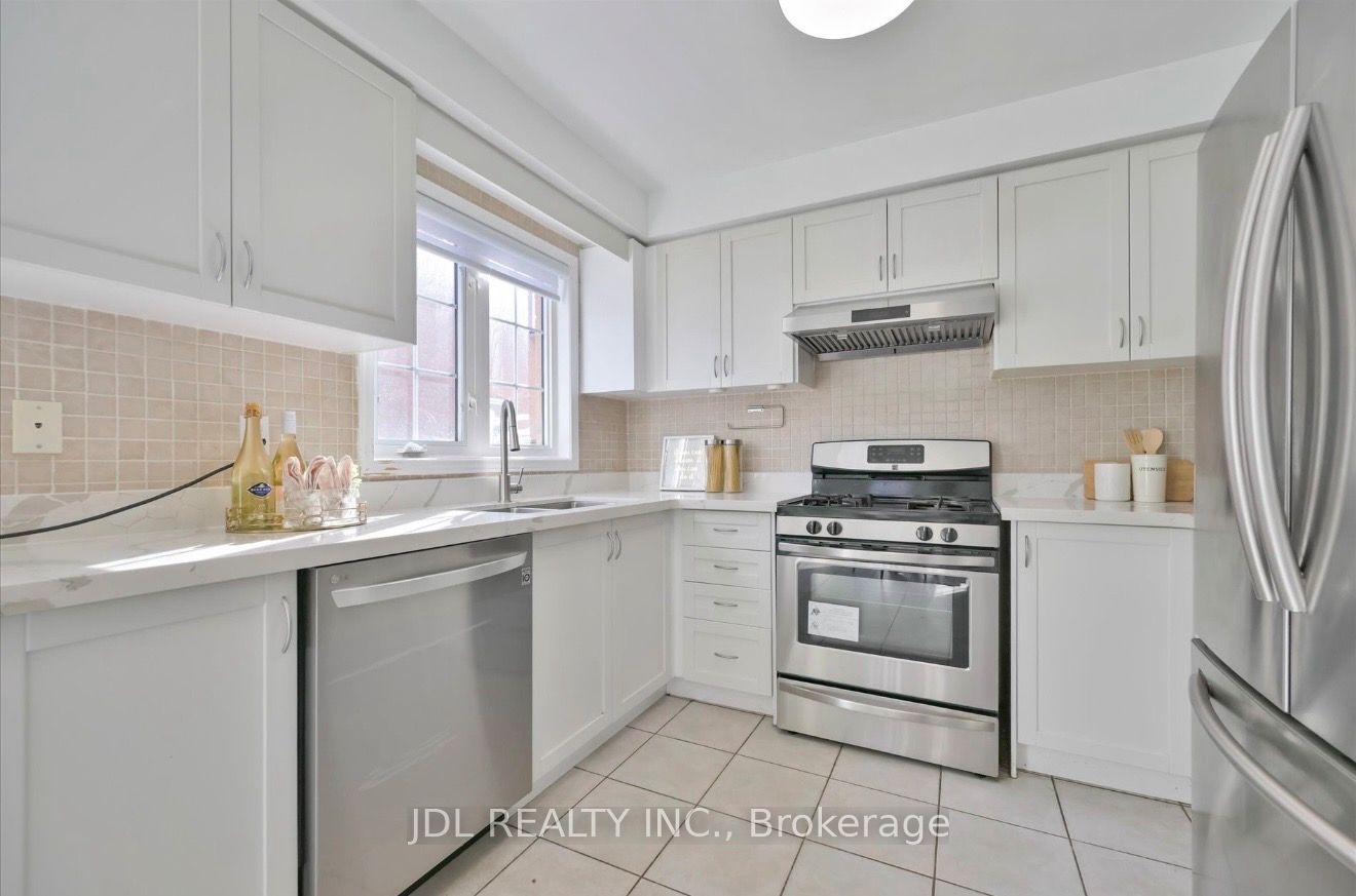 21 Iron Horse Avenue Property Photo 9