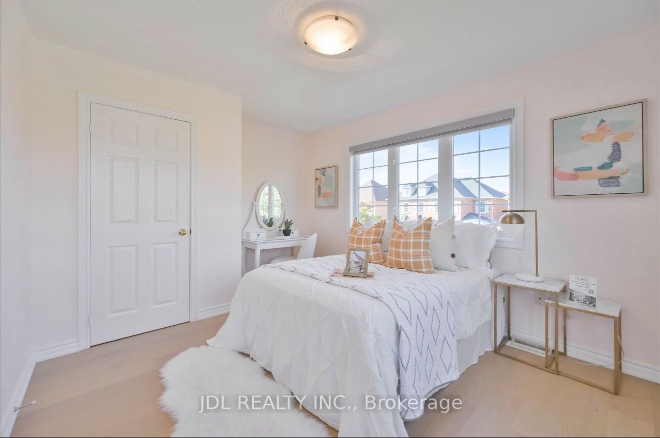 21 Iron Horse Avenue Property Photo 18