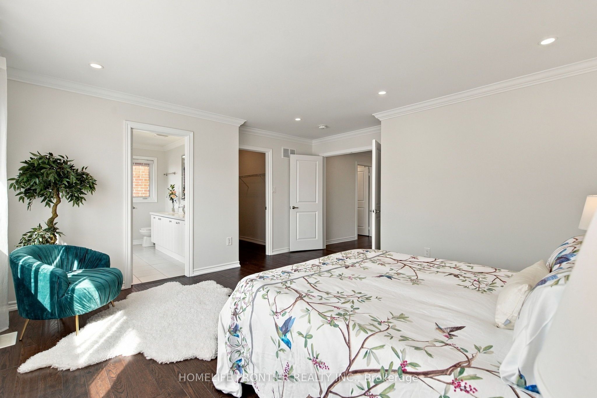 1526 Farrow Crescent Property Photo 24