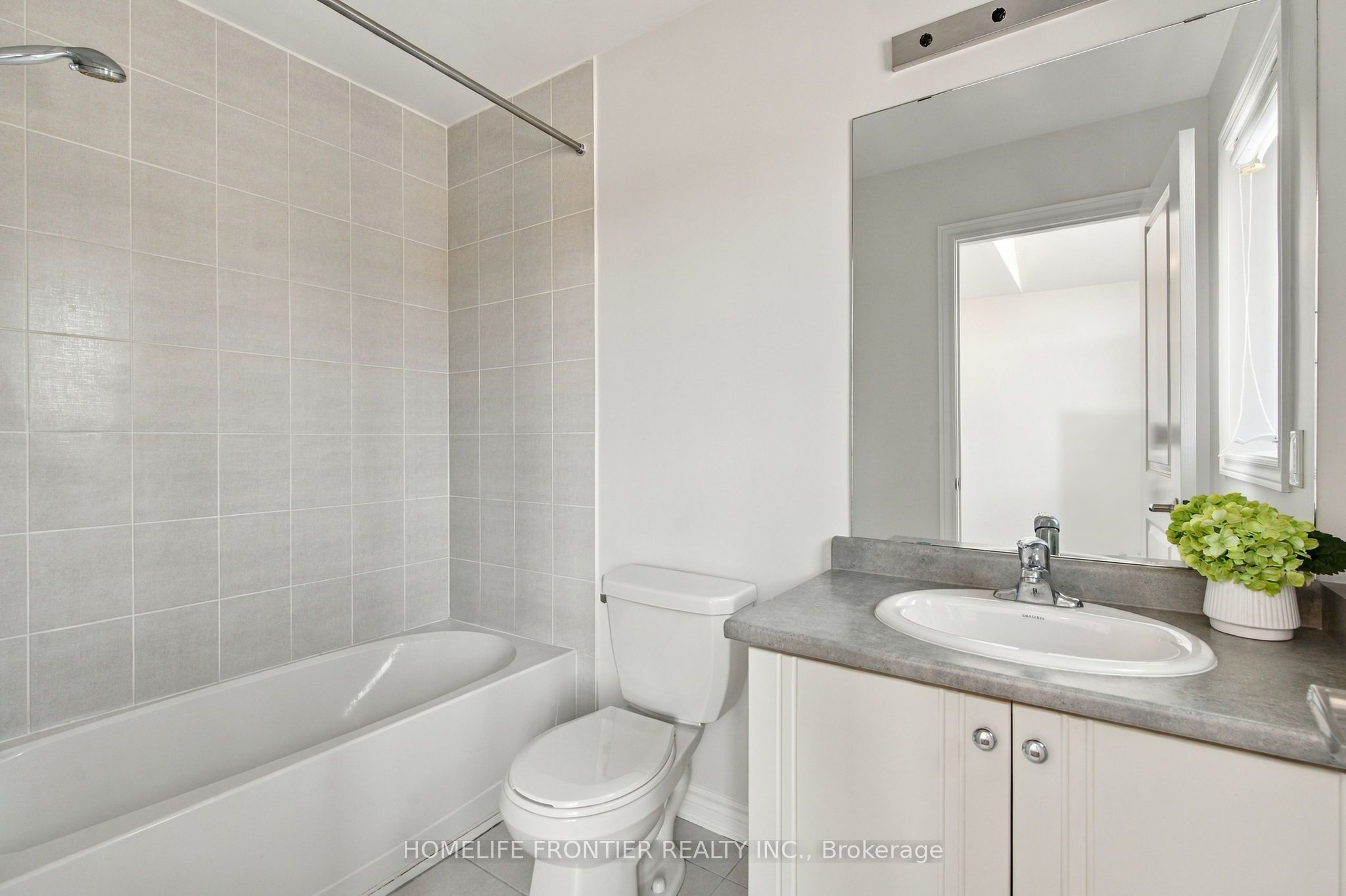 1526 Farrow Crescent Property Photo 37